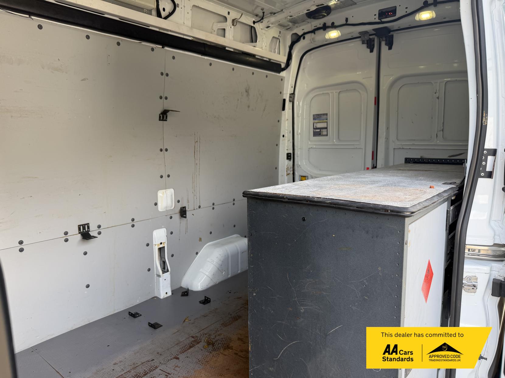 Ford Transit 2.2 TDCi 350 Panel Van 5dr Diesel Manual RWD L2 H3 Euro 5 (155 ps)