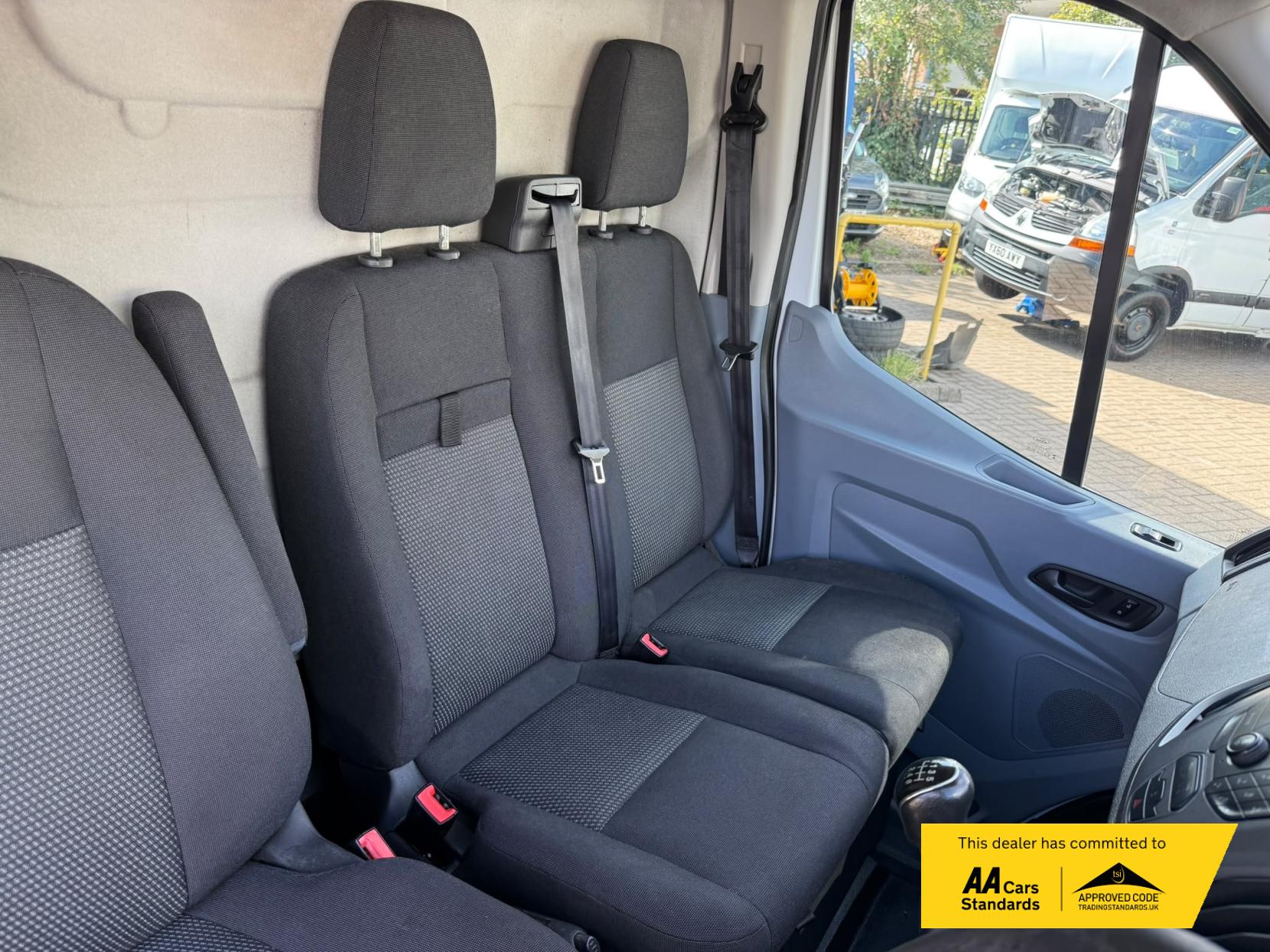 2016 Ford Transit 2.2 TDCi 350 Panel Van 5dr Diesel Manual RWD L2 H3 Euro 5 (155 ps) - Thumbnail 21