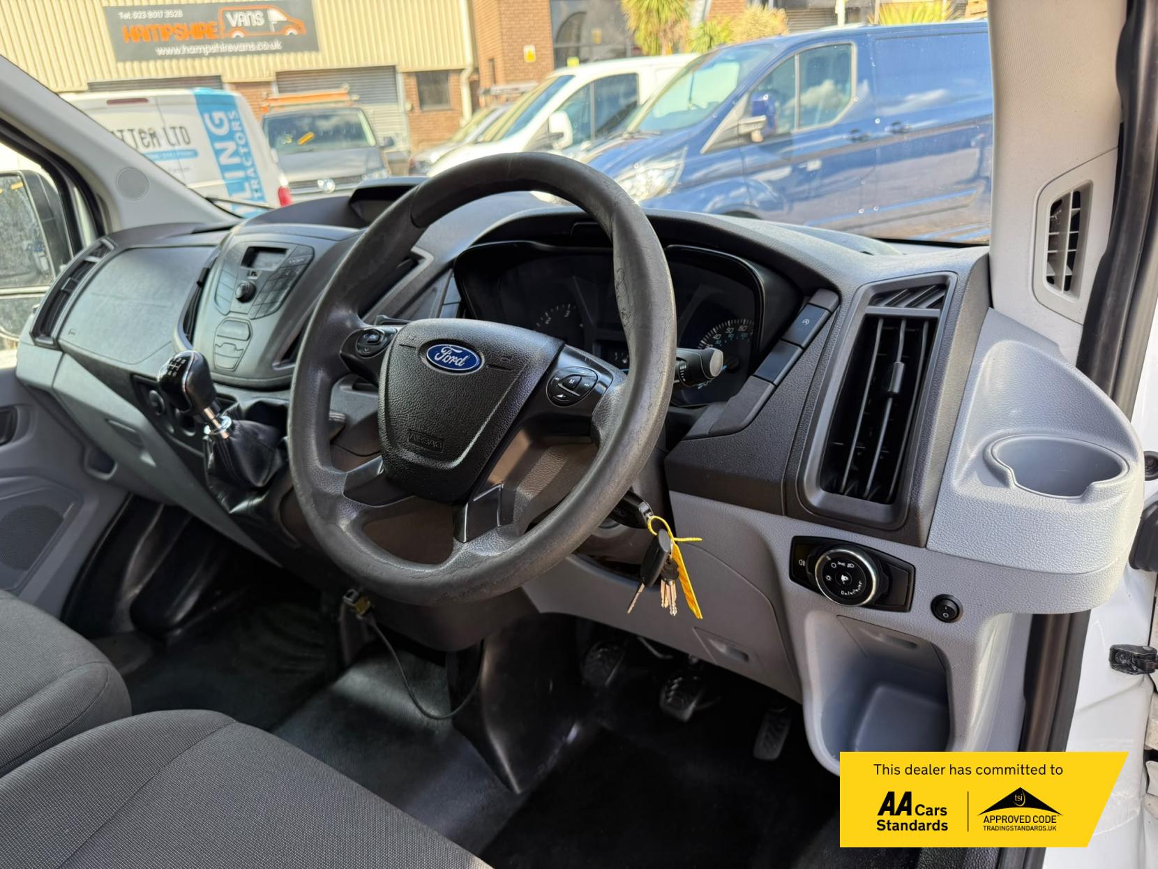 2016 Ford Transit 2.2 TDCi 350 Panel Van 5dr Diesel Manual RWD L2 H3 Euro 5 (155 ps) - Thumbnail 48