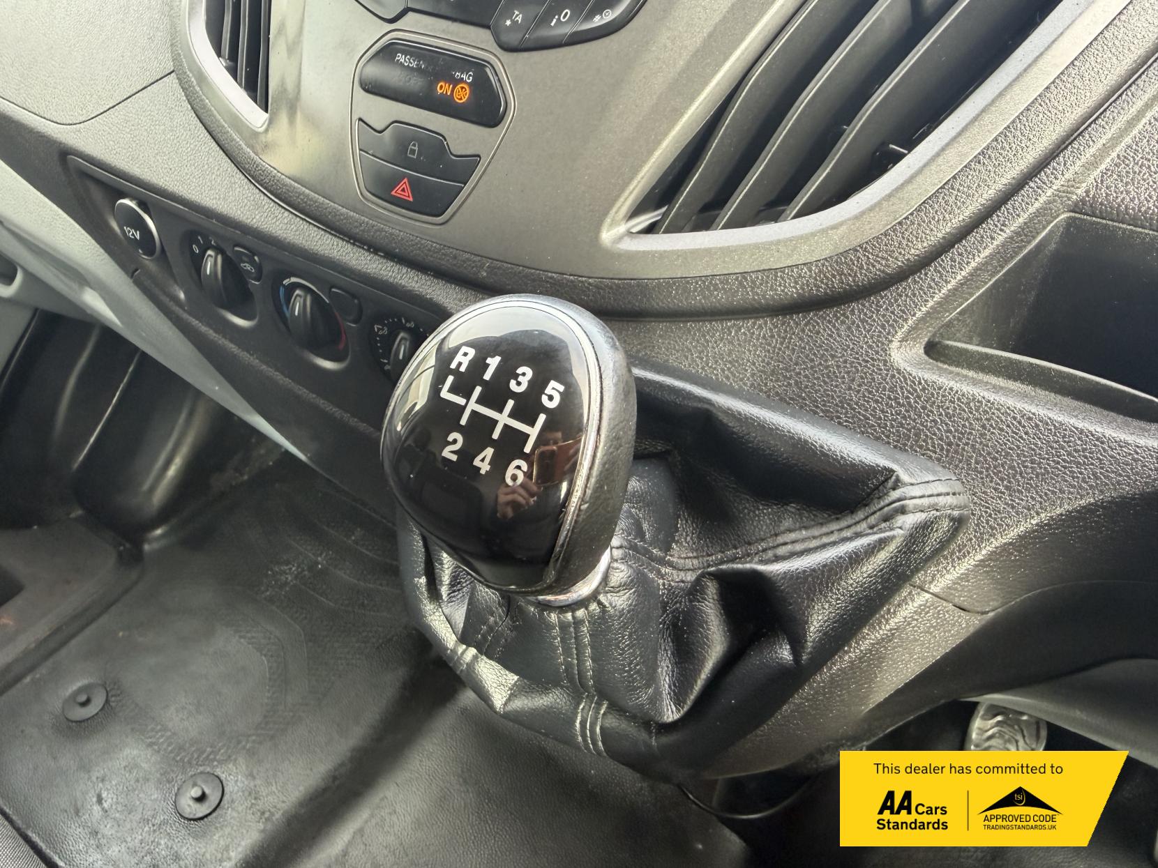 Ford Transit 2.2 TDCi 350 Panel Van 5dr Diesel Manual RWD L2 H3 Euro 5 (155 ps)