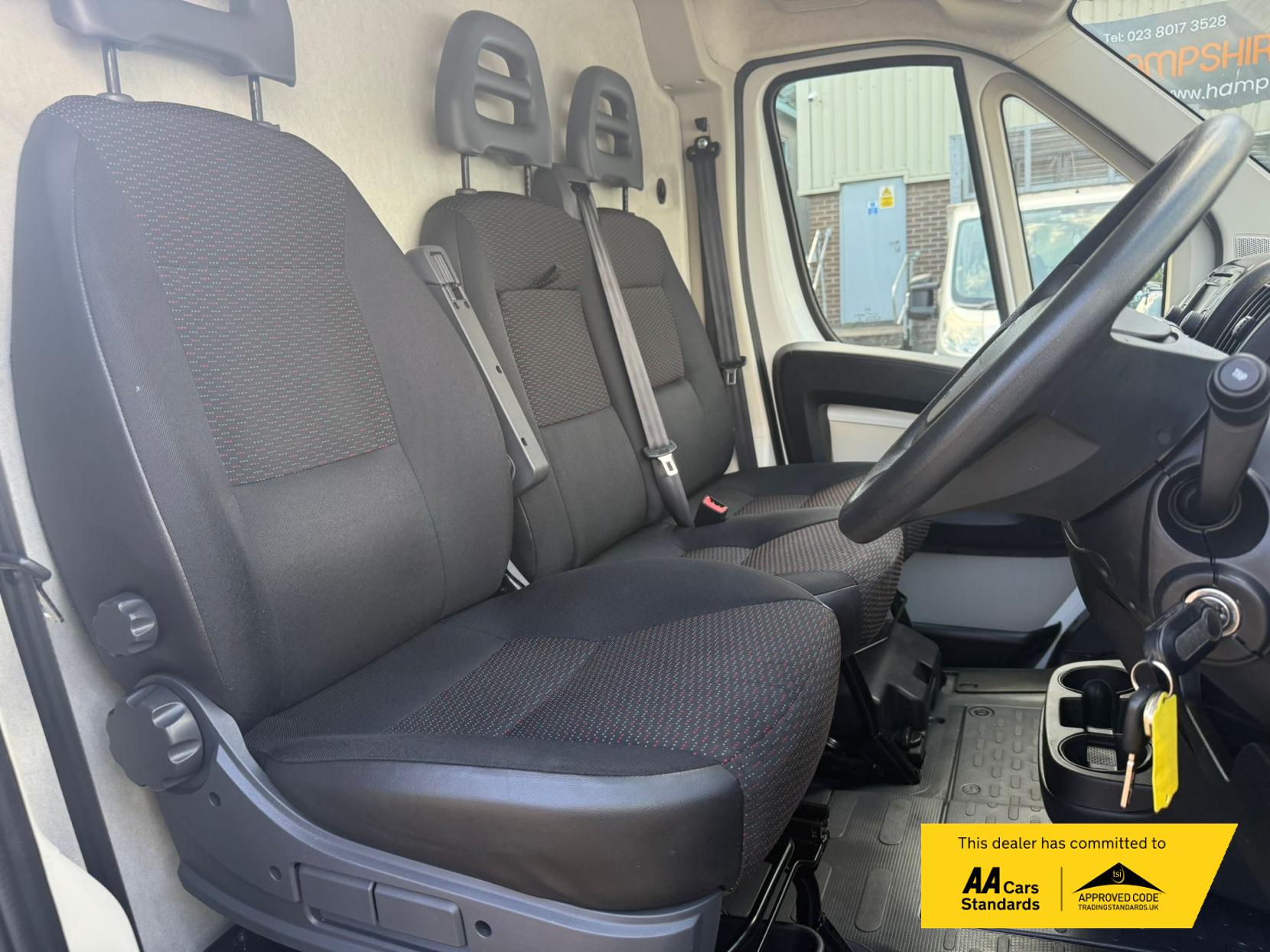 Peugeot Boxer 2.0 BlueHDi 335 Professional Panel Van 5dr Diesel Manual L2 H2 Euro 6 (130 ps)