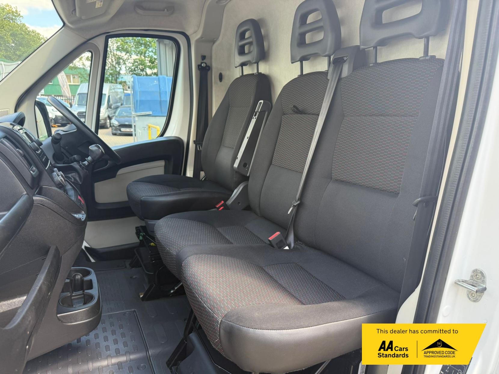 Peugeot Boxer 2.0 BlueHDi 335 Professional Panel Van 5dr Diesel Manual L2 H2 Euro 6 (130 ps)