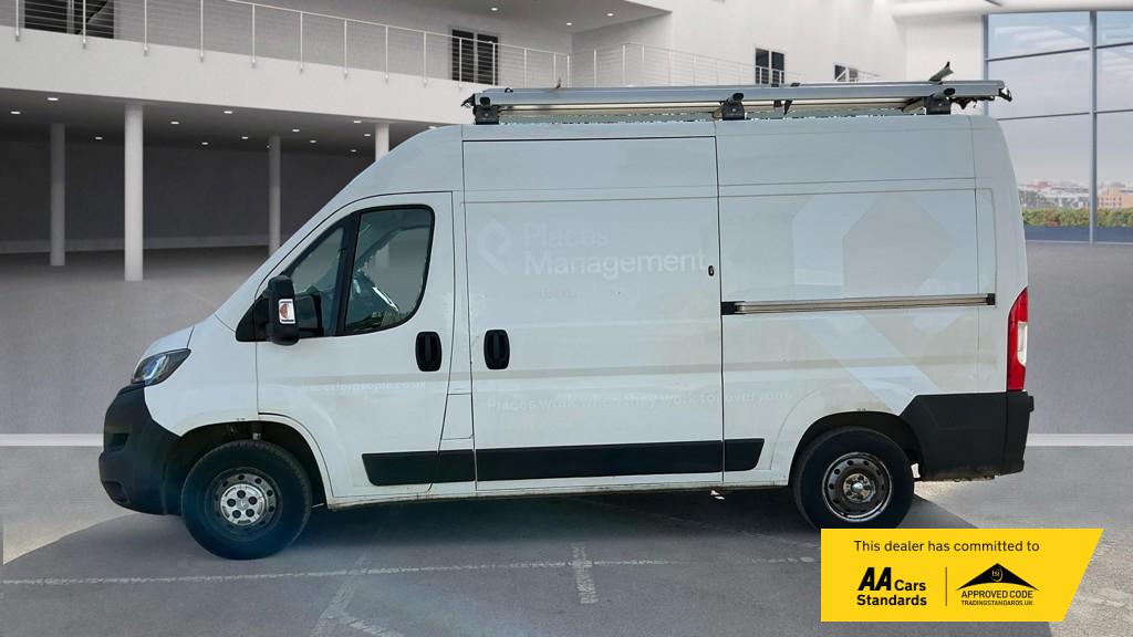 Peugeot Boxer 2.0 BlueHDi 335 Professional Panel Van 5dr Diesel Manual L2 H2 Euro 6 (130 ps)