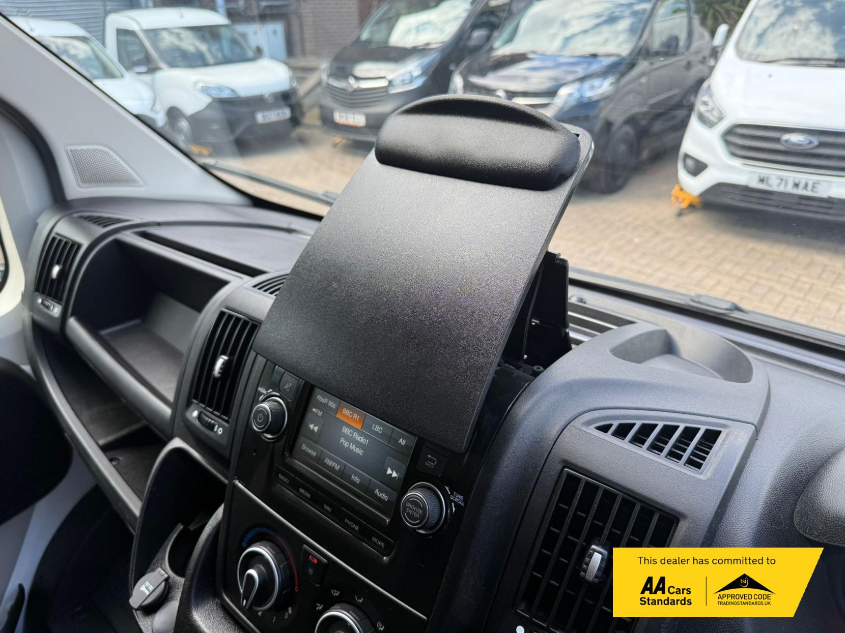 Peugeot Boxer 2.0 BlueHDi 335 Professional Panel Van 5dr Diesel Manual L2 H2 Euro 6 (130 ps)