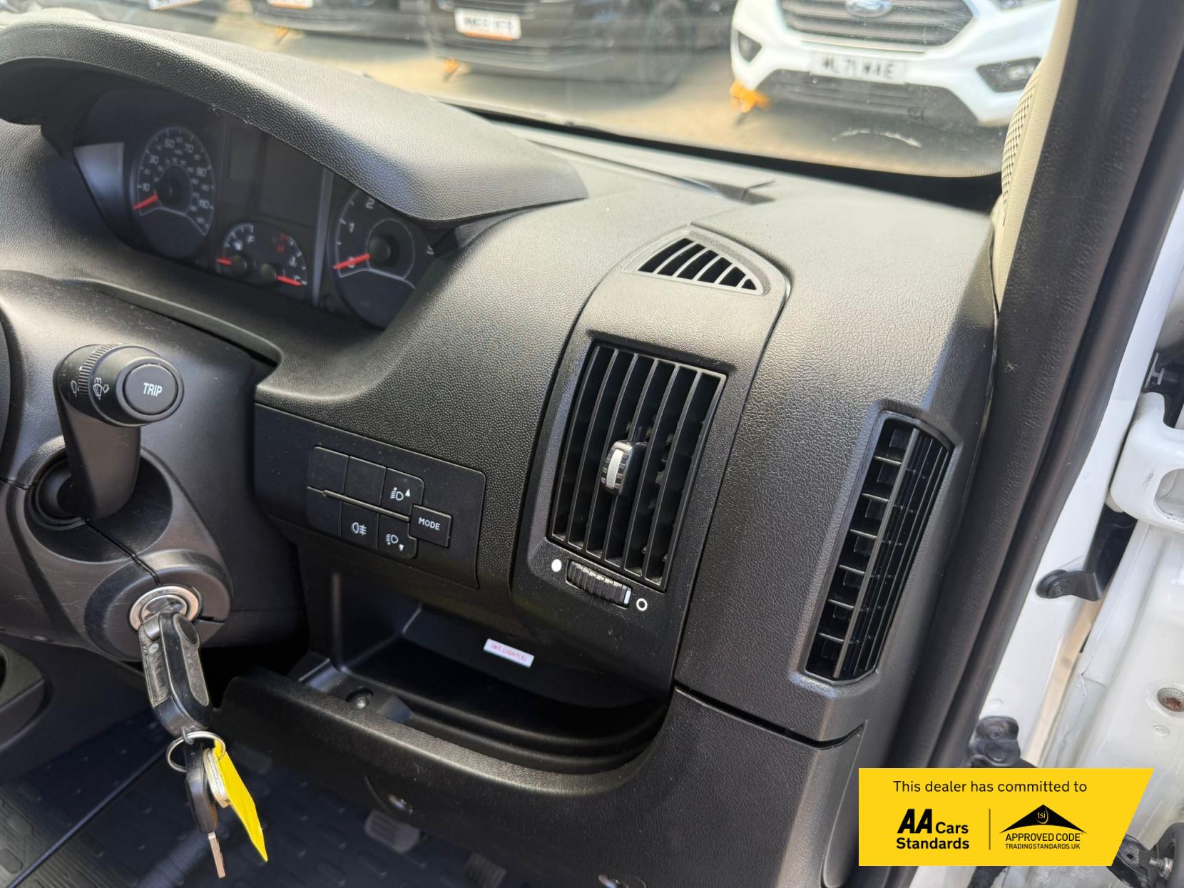 Peugeot Boxer 2.0 BlueHDi 335 Professional Panel Van 5dr Diesel Manual L2 H2 Euro 6 (130 ps)
