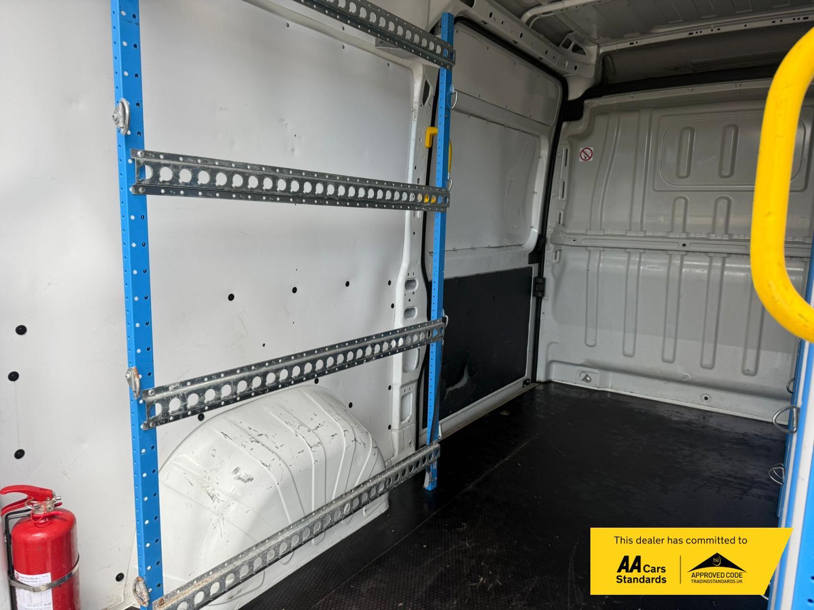 Peugeot Boxer 2.0 BlueHDi 335 Professional Panel Van 5dr Diesel Manual L2 H2 Euro 6 (130 ps)