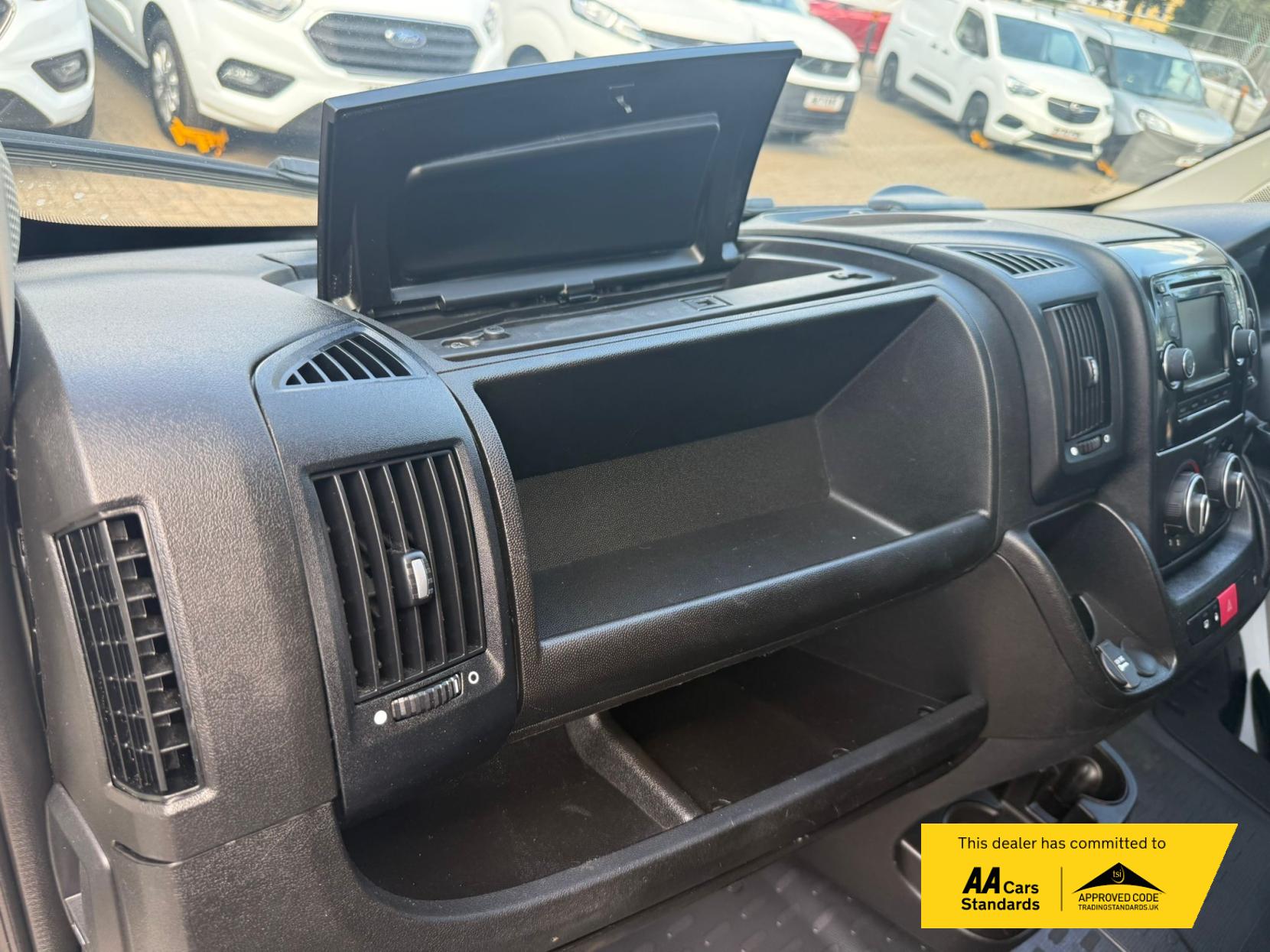 Peugeot Boxer 2.0 BlueHDi 335 Professional Panel Van 5dr Diesel Manual L2 H2 Euro 6 (130 ps)