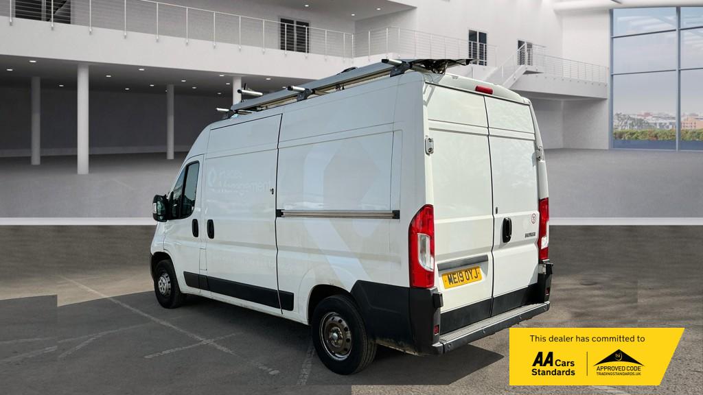 Peugeot Boxer 2.0 BlueHDi 335 Professional Panel Van 5dr Diesel Manual L2 H2 Euro 6 (130 ps)
