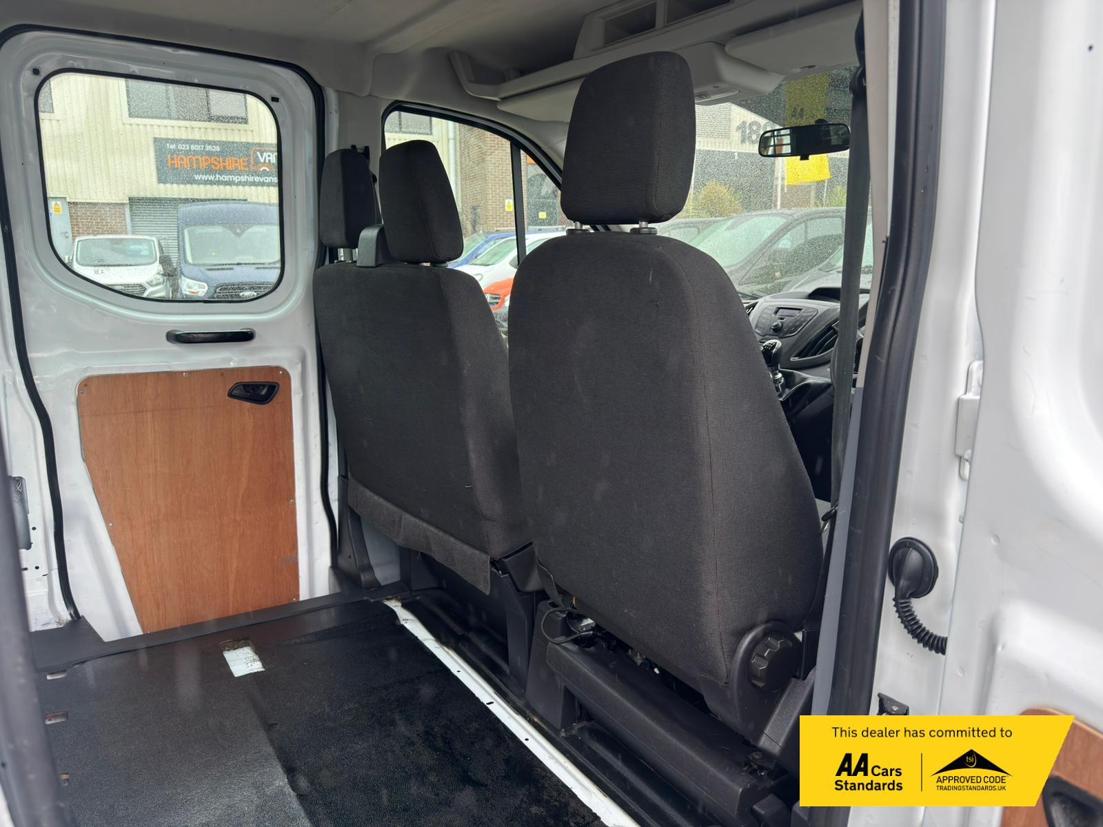 2017 Ford Transit 2.0 350 EcoBlue Panel Van 5dr Diesel Manual RWD L3 H2 Euro 6 (130 ps) - Thumbnail 31