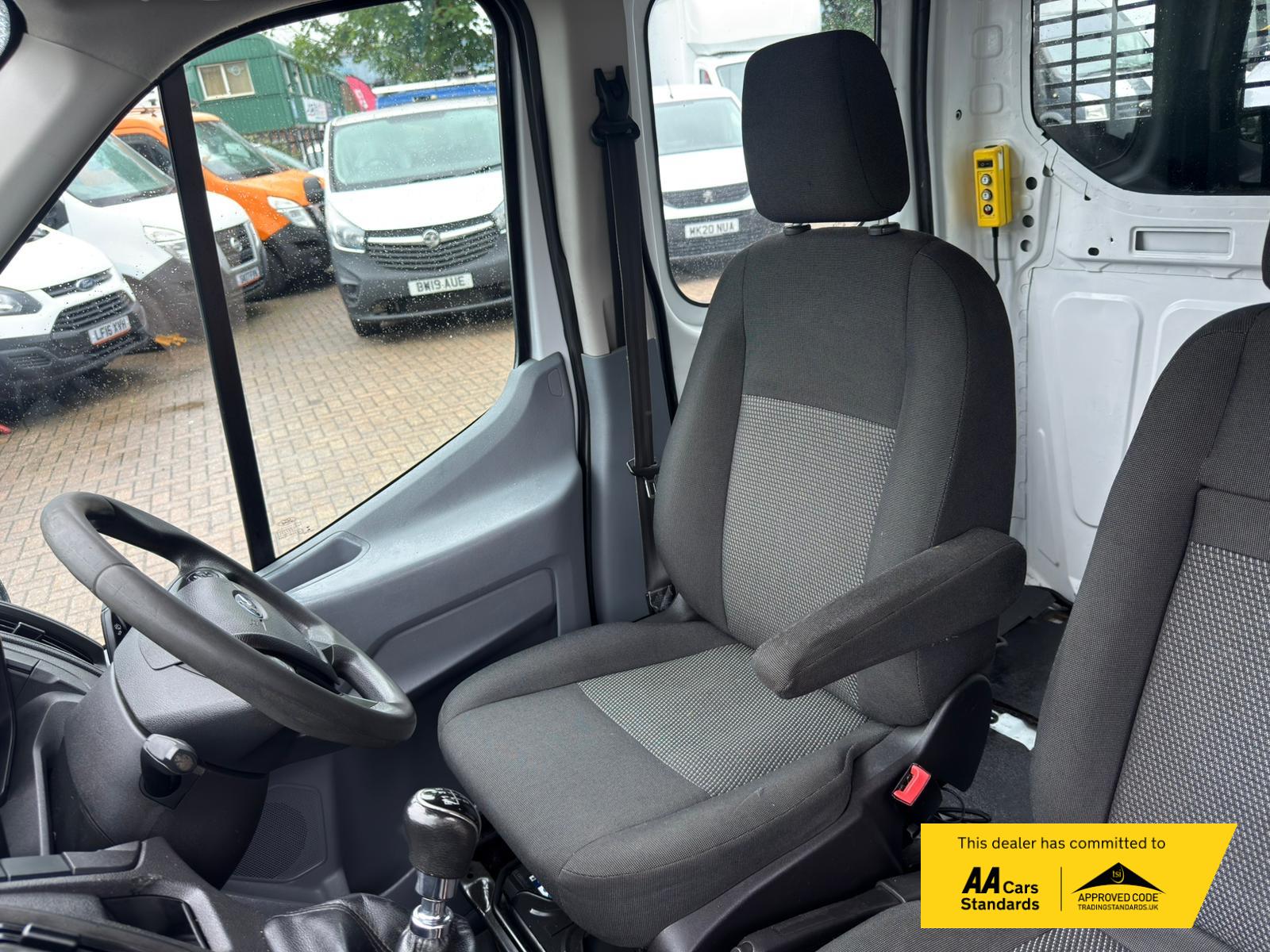 2017 Ford Transit 2.0 350 EcoBlue Panel Van 5dr Diesel Manual RWD L3 H2 Euro 6 (130 ps) - Thumbnail 24