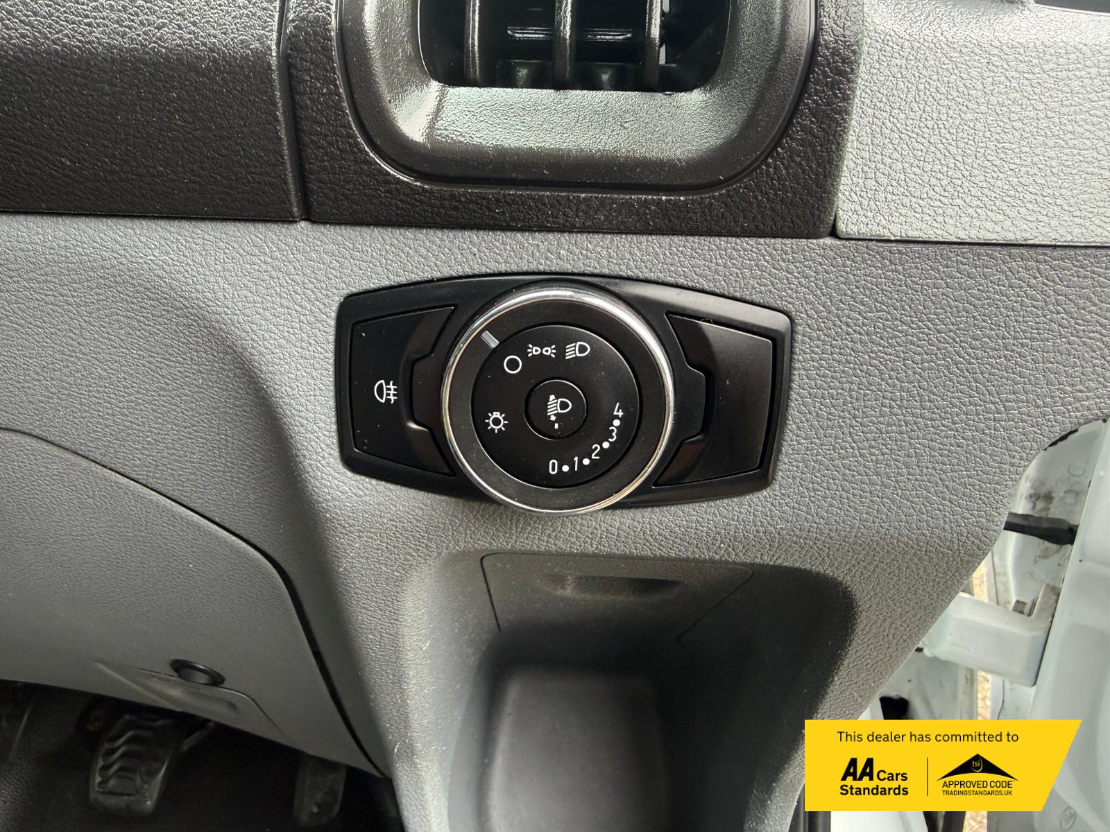 2017 Ford Transit 2.0 350 EcoBlue Panel Van 5dr Diesel Manual RWD L3 H2 Euro 6 (130 ps) - Thumbnail 59