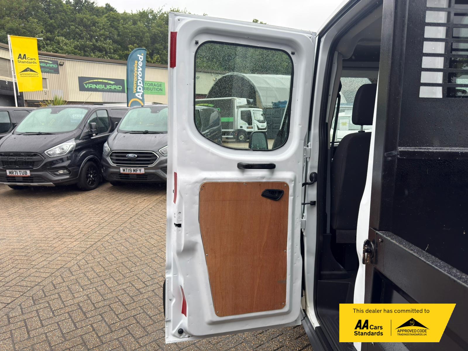 2017 Ford Transit 2.0 350 EcoBlue Panel Van 5dr Diesel Manual RWD L3 H2 Euro 6 (130 ps) - Thumbnail 29