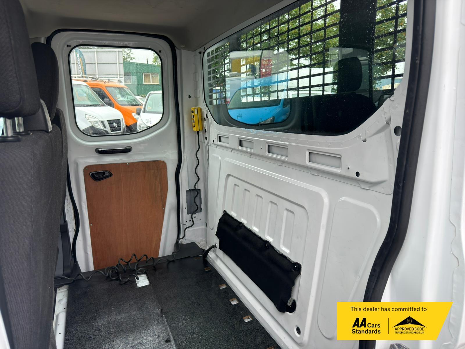 2017 Ford Transit 2.0 350 EcoBlue Panel Van 5dr Diesel Manual RWD L3 H2 Euro 6 (130 ps) - Thumbnail 36