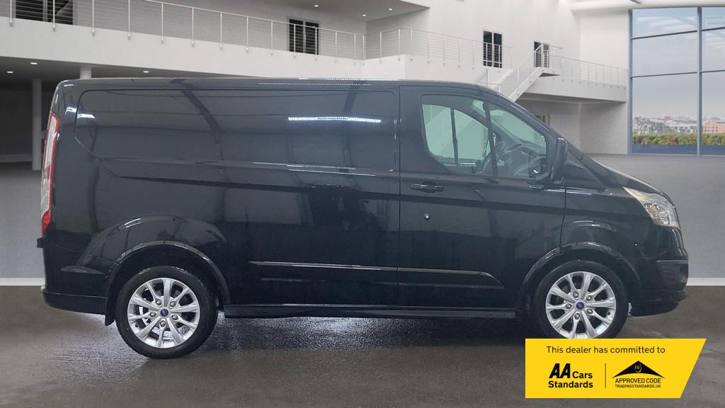 Ford Transit Custom 2.2 TDCi 290 Sport Panel Van 5dr Diesel Manual L1 H1 (186 g/km, 153 bhp)