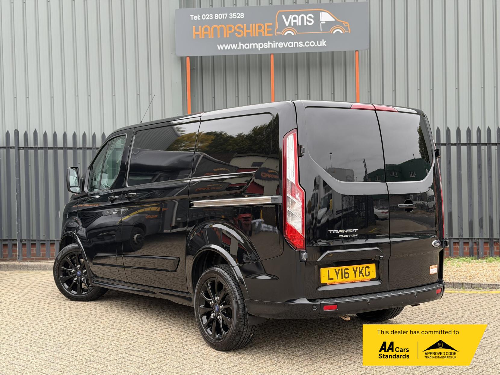 Ford Transit Custom 2.2 TDCi 290 Sport Panel Van 5dr Diesel Manual L1 H1 (186 g/km, 153 bhp)