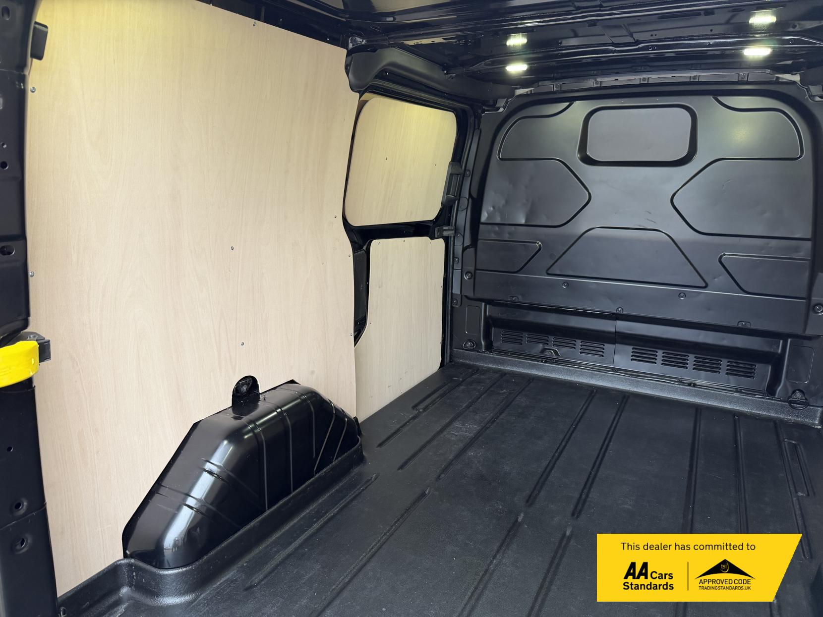Ford Transit Custom 2.2 TDCi 290 Sport Panel Van 5dr Diesel Manual L1 H1 (186 g/km, 153 bhp)