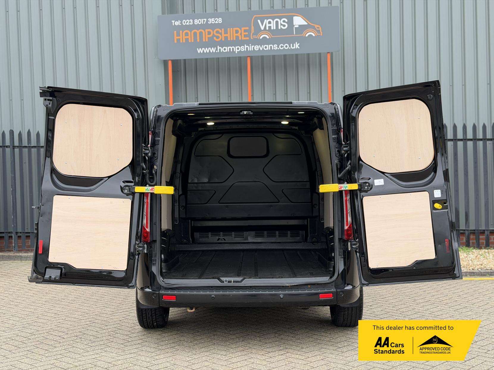 Ford Transit Custom 2.2 TDCi 290 Sport Panel Van 5dr Diesel Manual L1 H1 (186 g/km, 153 bhp)