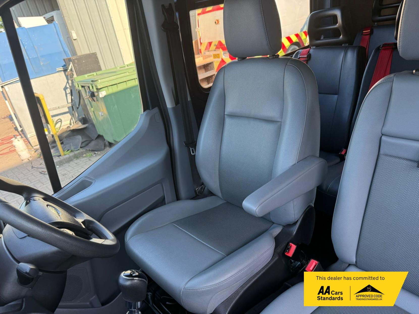 Ford Transit 2.0 350 EcoBlue Crew Van Double Cab 6dr Diesel Manual FWD L3 H2 Euro 6 (130 ps)