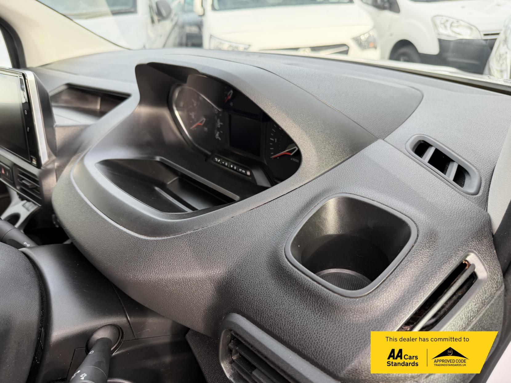 Peugeot Partner 1.5 BlueHDi 1000 Professional Premium + Standard Panel Van 5dr Diesel Manual SWB Euro 6 (s/s) (100 bhp)