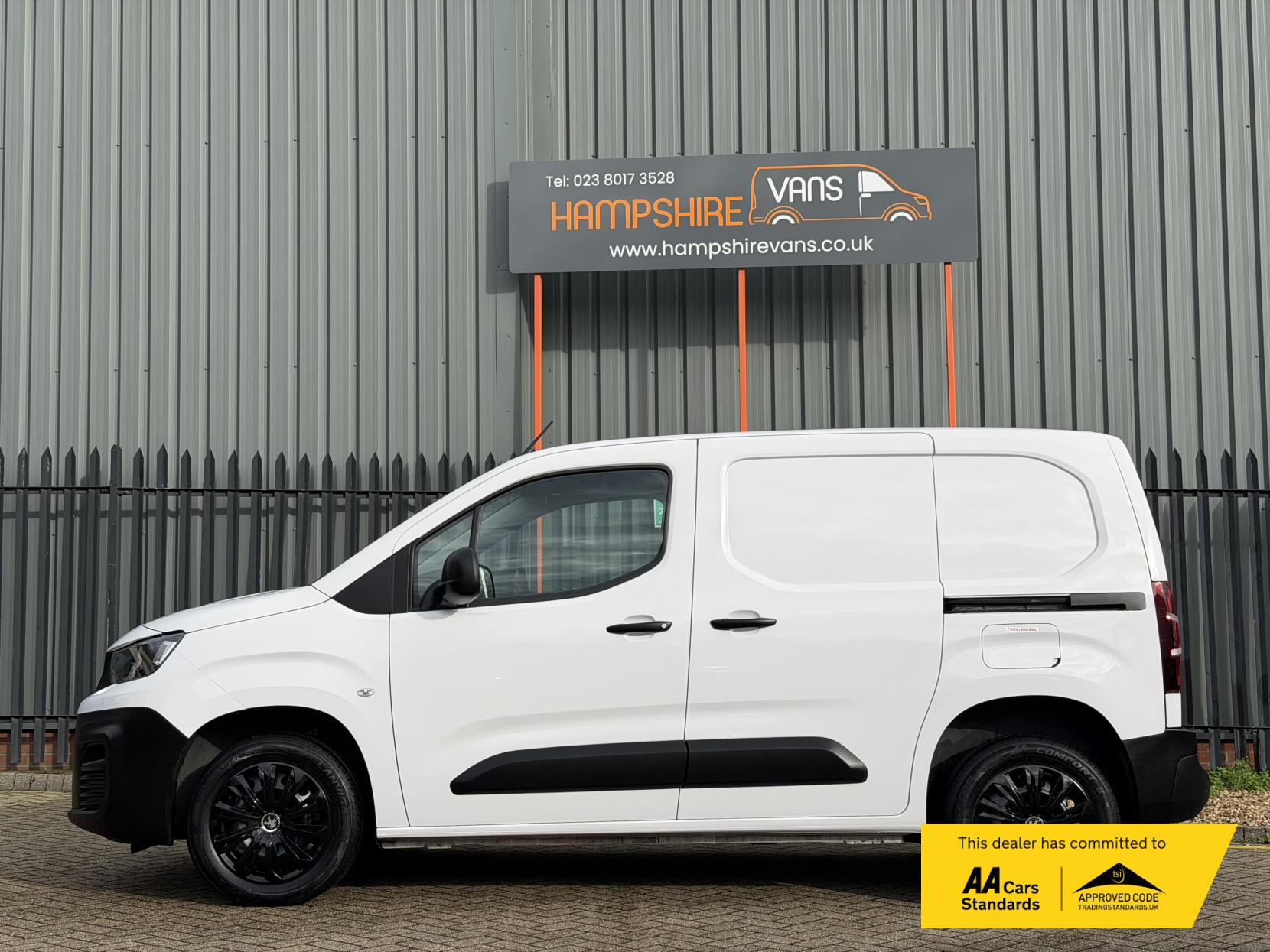 Peugeot Partner 1.5 BlueHDi 1000 Professional Premium + Standard Panel Van 5dr Diesel Manual SWB Euro 6 (s/s) (100 bhp)