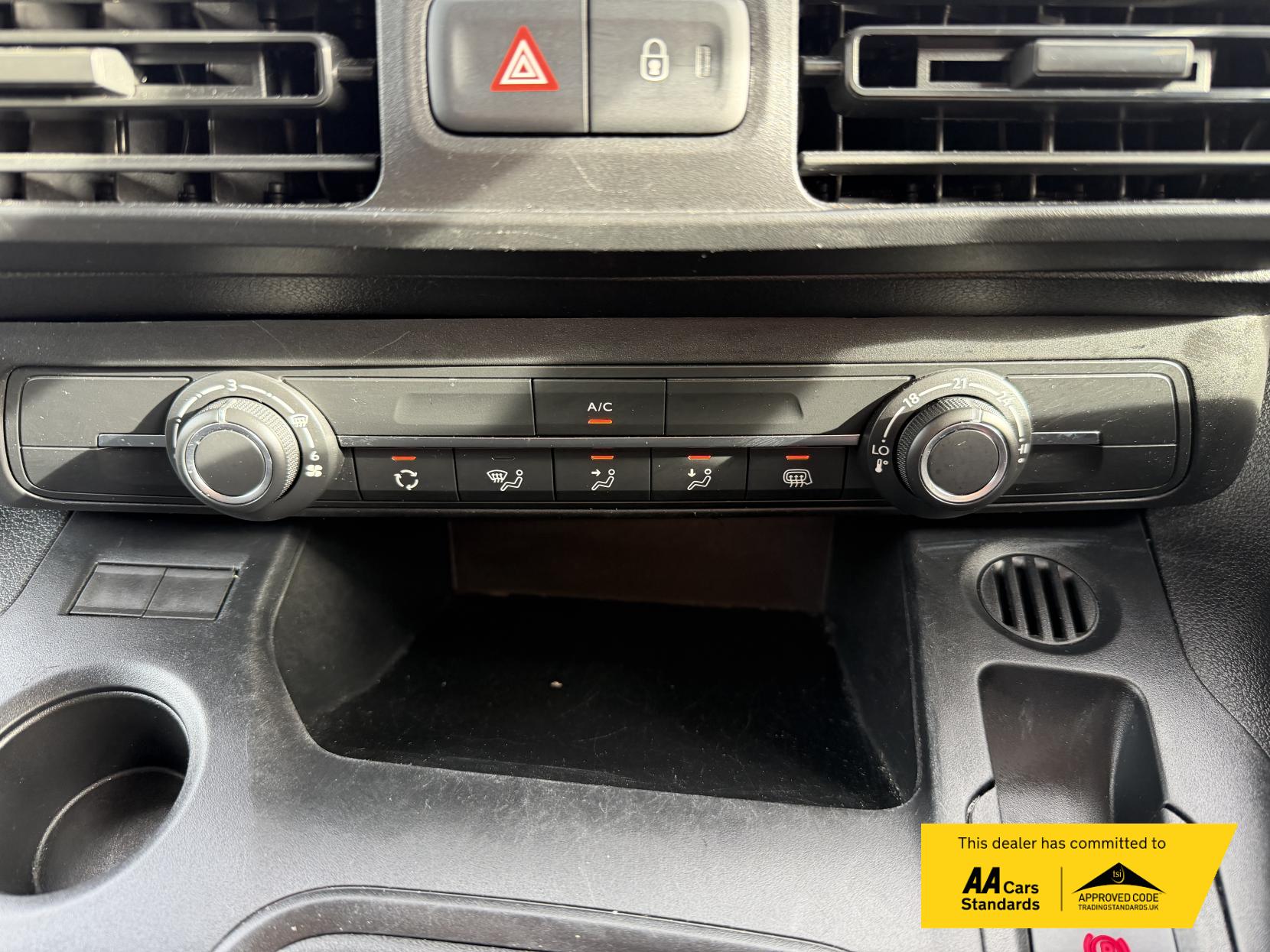 Peugeot Partner 1.5 BlueHDi 1000 Professional Premium + Standard Panel Van 5dr Diesel Manual SWB Euro 6 (s/s) (100 bhp)