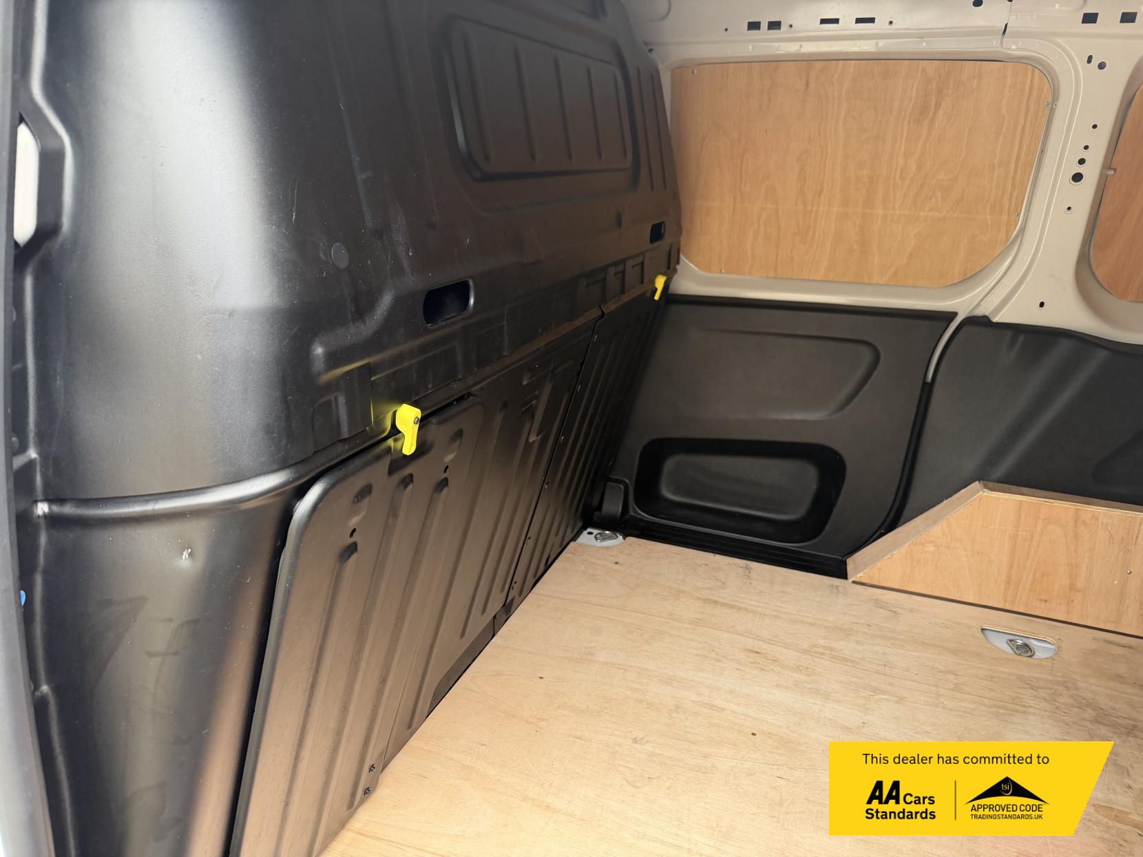 Peugeot Partner 1.5 BlueHDi 1000 Professional Premium + Standard Panel Van 5dr Diesel Manual SWB Euro 6 (s/s) (100 bhp)