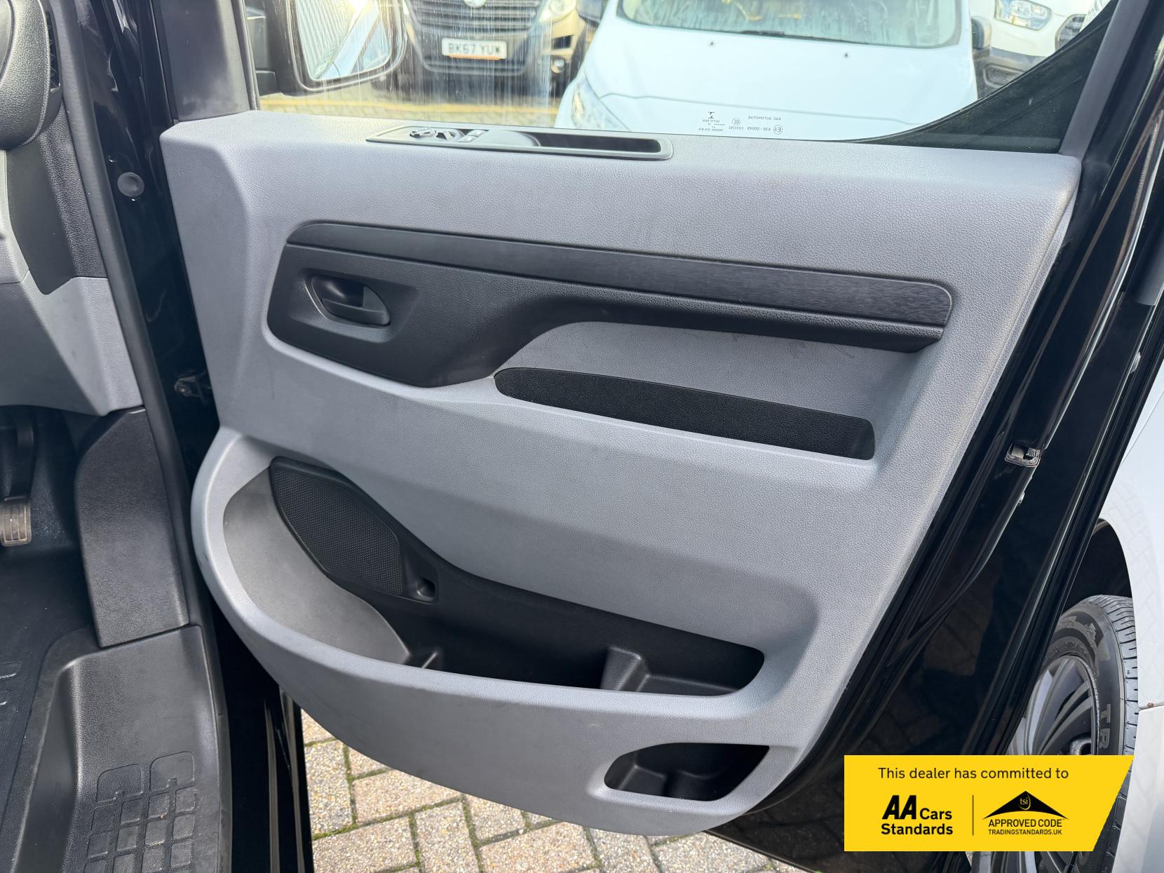 Vauxhall Vivaro 2.0 Turbo D 3100 Sportive Panel Van 5dr Diesel Manual L2 H1 Euro 6 (s/s) (120 ps)