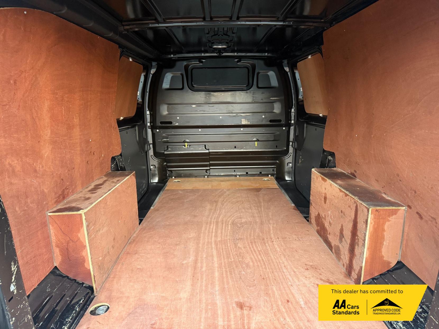 Vauxhall Vivaro 2.0 Turbo D 3100 Sportive Panel Van 5dr Diesel Manual L2 H1 Euro 6 (s/s) (120 ps)