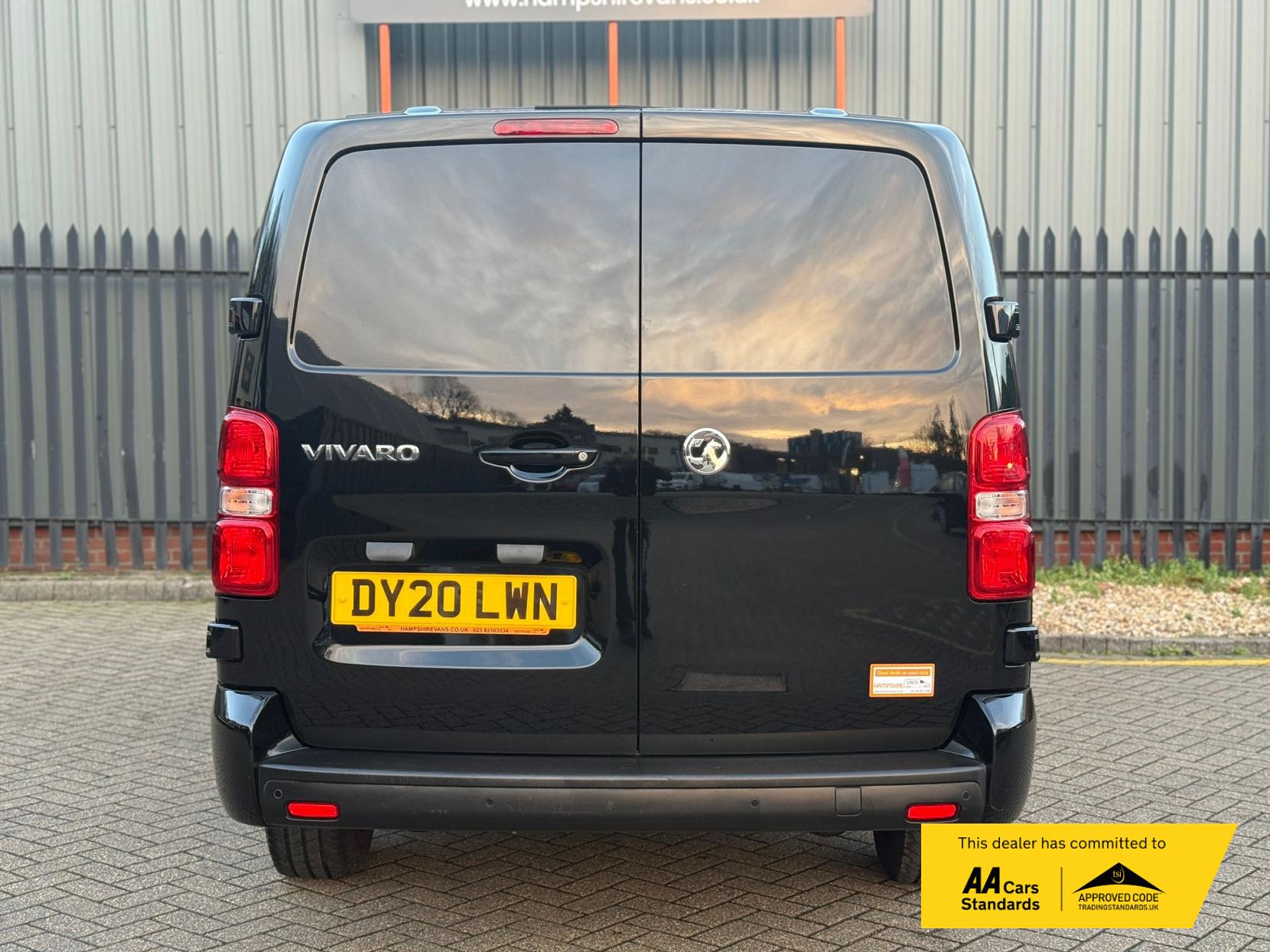 Vauxhall Vivaro 2.0 Turbo D 3100 Sportive Panel Van 5dr Diesel Manual L2 H1 Euro 6 (s/s) (120 ps)