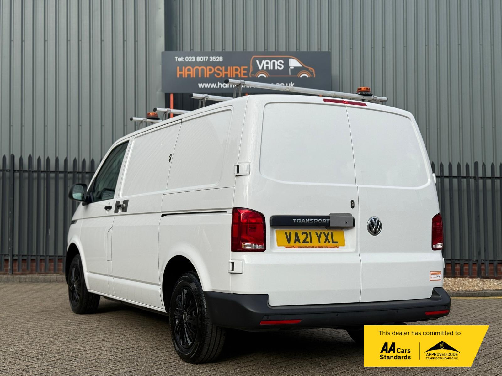 Volkswagen Transporter 2.0 TDI T26 Startline Panel Van 5dr Diesel Manual FWD SWB Euro 6 (s/s) (110 ps)