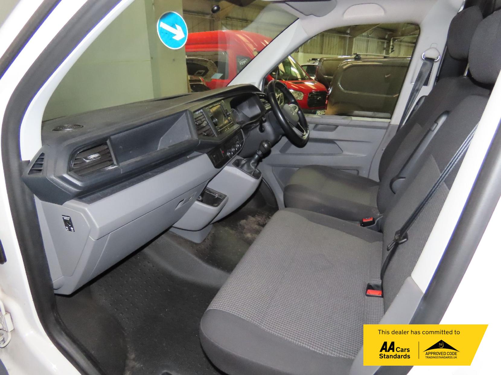 Volkswagen Transporter 2.0 TDI T28 Startline Panel Van 5dr Diesel Manual FWD LWB High Roof Euro 6 (s/s) (90 ps)