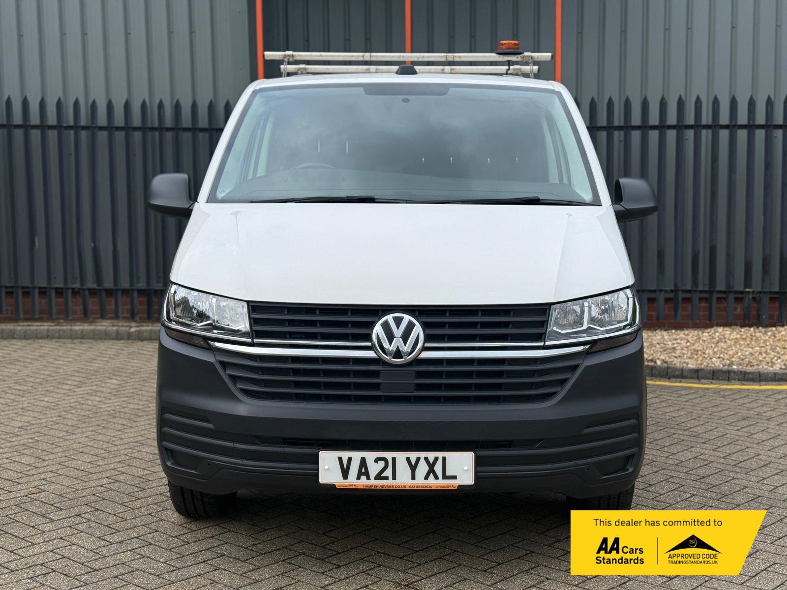 Volkswagen Transporter 2.0 TDI T26 Startline Panel Van 5dr Diesel Manual FWD SWB Euro 6 (s/s) (110 ps)