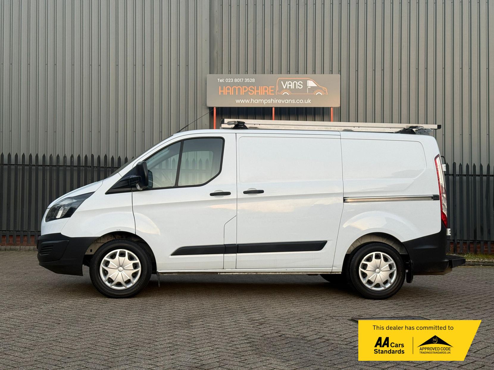 Ford Transit Custom 2.2 TDCi 310 ECOnetic Panel Van 5dr Diesel Manual L1 H1 (162 g/km, 98 bhp)