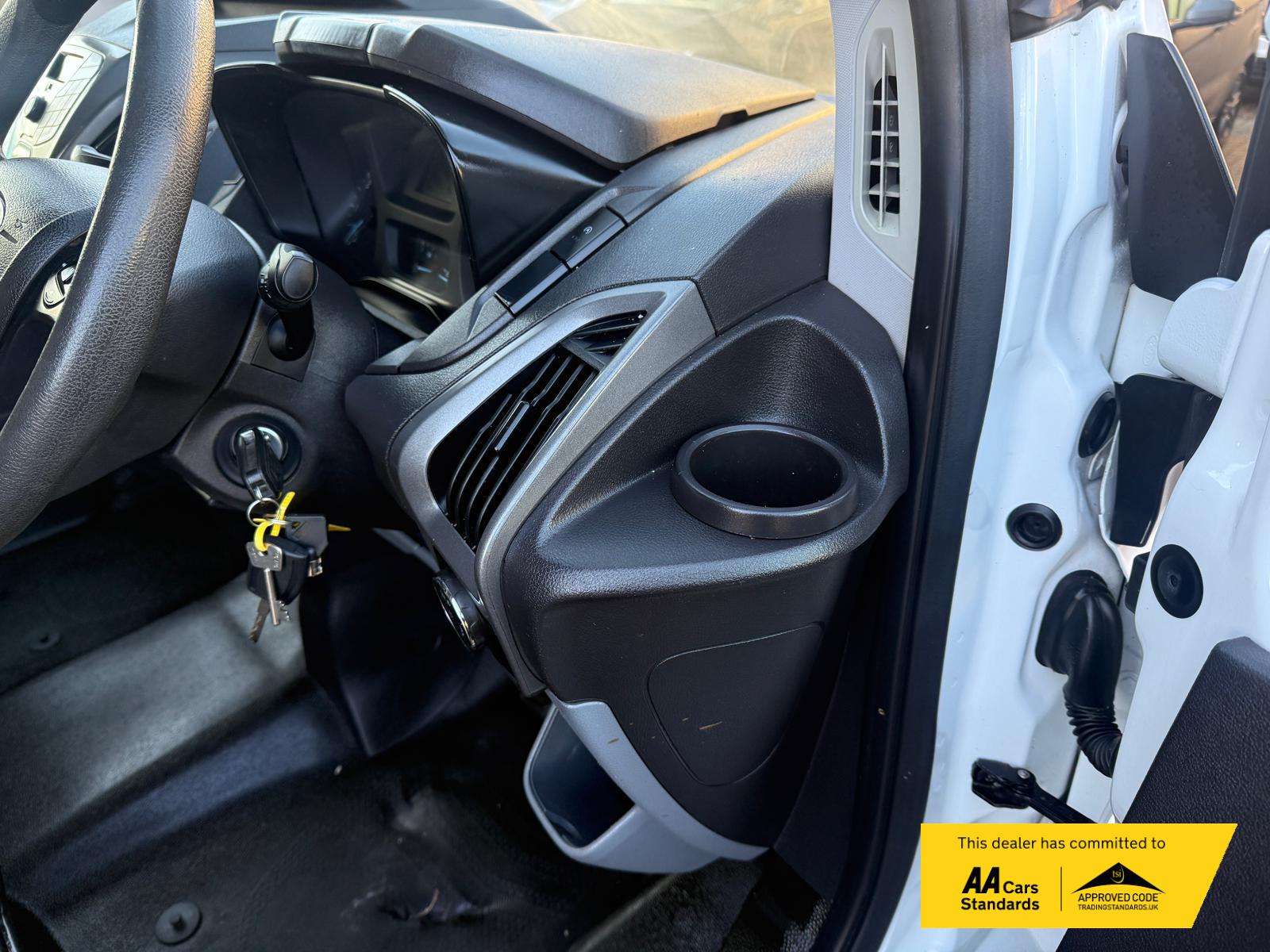 Ford Transit Custom 2.2 TDCi 310 ECOnetic Panel Van 5dr Diesel Manual L1 H1 (162 g/km, 98 bhp)