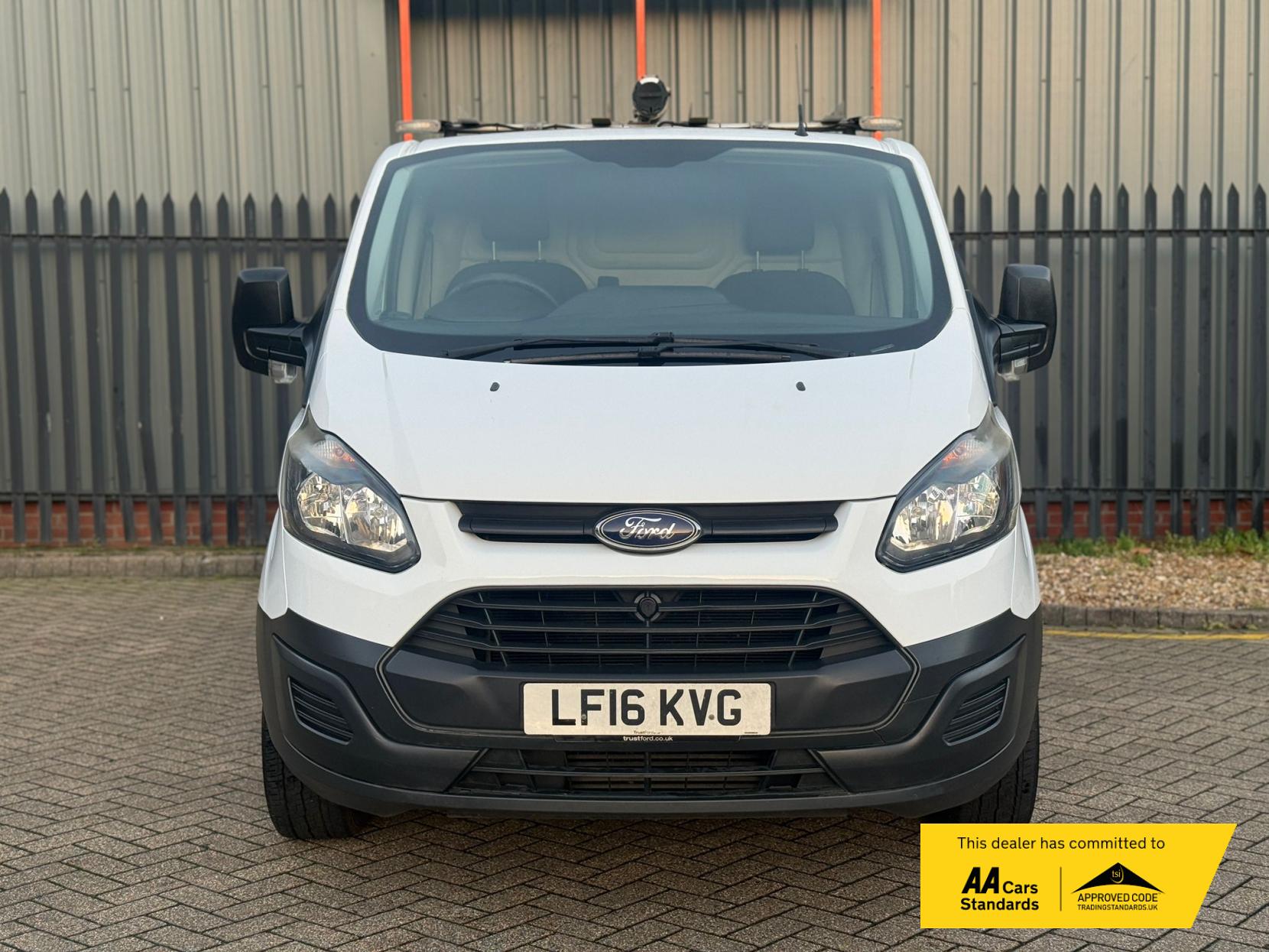 Ford Transit Custom 2.2 TDCi 310 ECOnetic Panel Van 5dr Diesel Manual L1 H1 (162 g/km, 98 bhp)