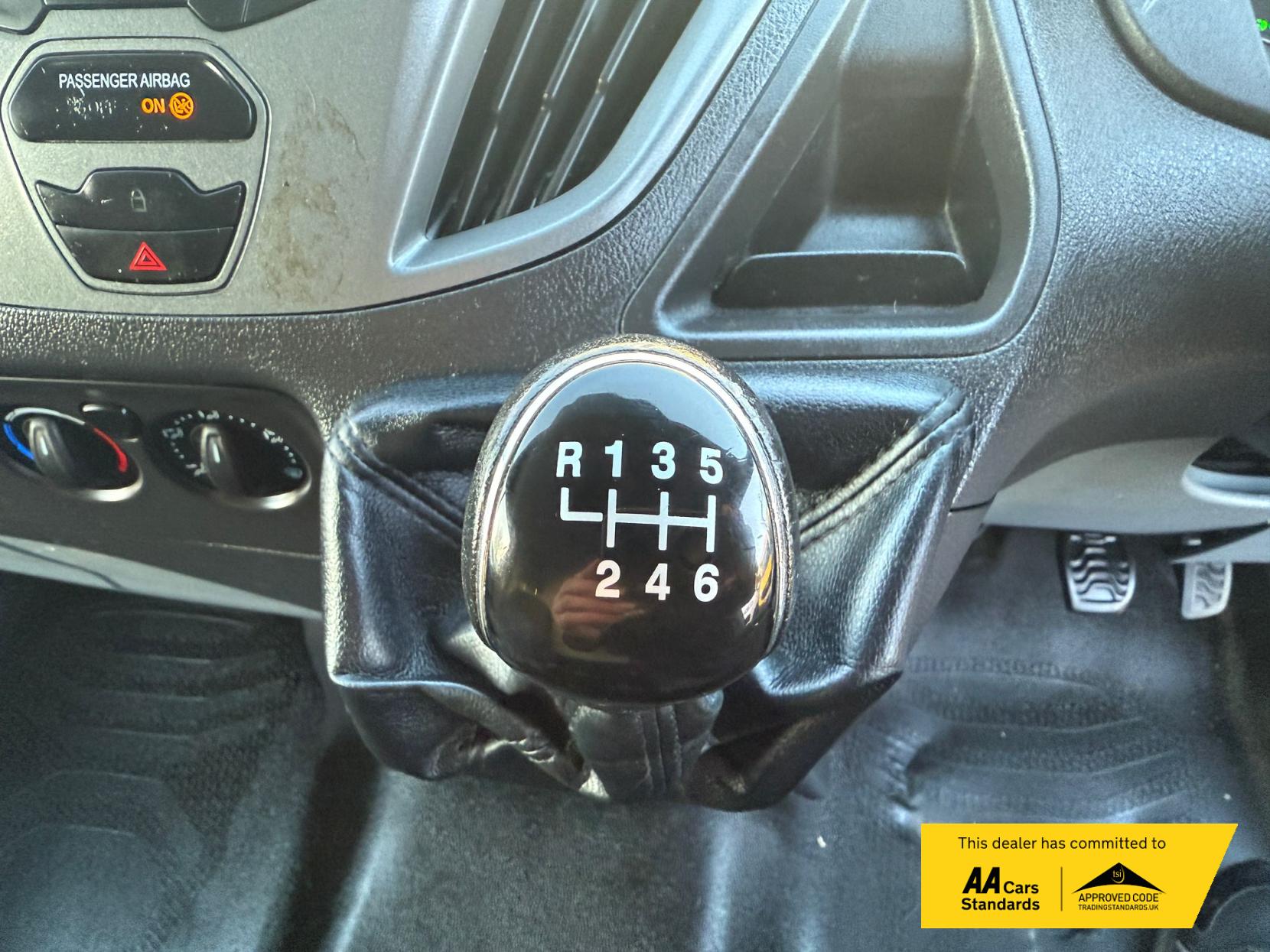 Ford Transit Custom 2.2 TDCi 310 ECOnetic Panel Van 5dr Diesel Manual L1 H1 (162 g/km, 98 bhp)