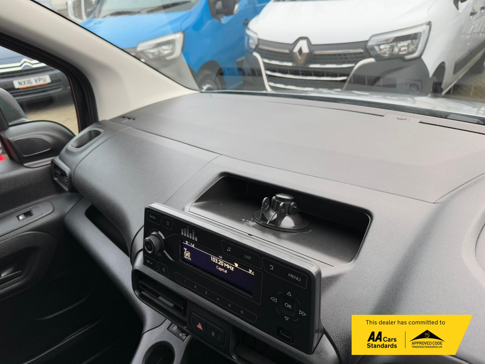 Vauxhall Combo 1.5 Turbo D 2300 Edition Panel Van 4dr Diesel Manual L2 H1 Euro 6 (s/s) (100 ps)