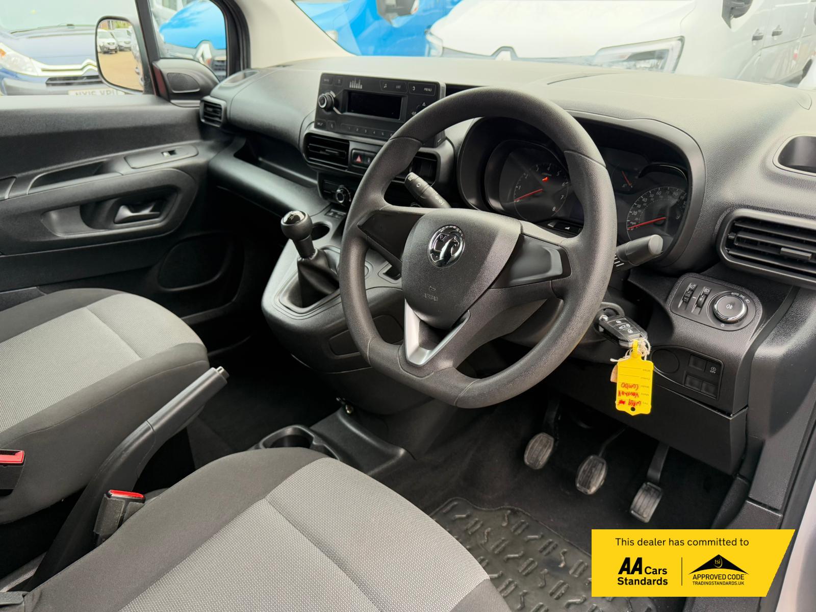 Vauxhall Combo 1.5 Turbo D 2300 Edition Panel Van 4dr Diesel Manual L2 H1 Euro 6 (s/s) (100 ps)