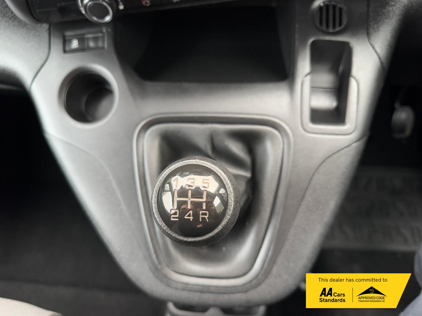 Vauxhall Combo 1.5 Turbo D 2300 Edition Panel Van 4dr Diesel Manual L2 H1 Euro 6 (s/s) (100 ps)