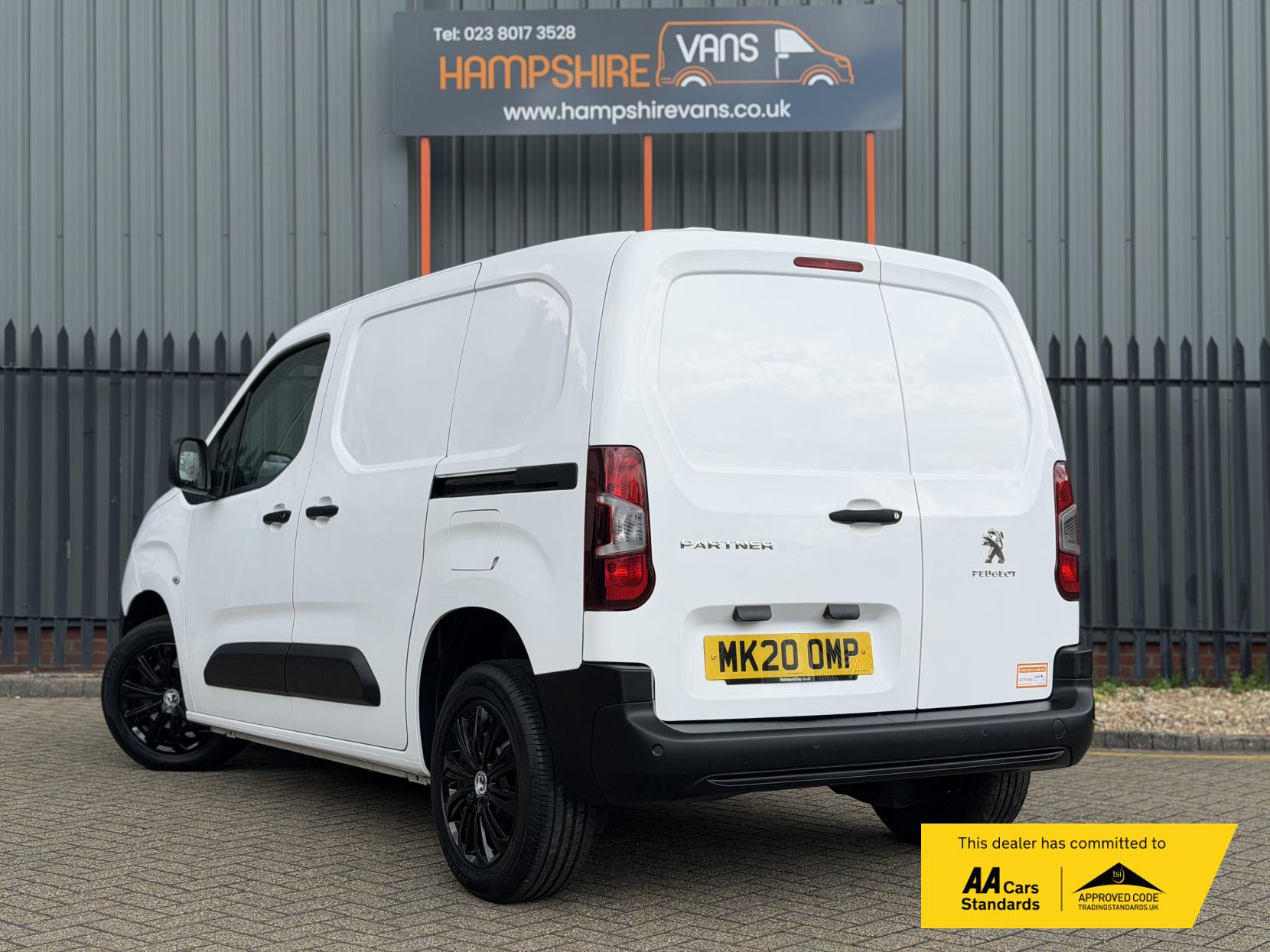 2020 Peugeot Partner 1.5 BlueHDi 1000 Professional Standard Panel Van 5dr Diesel Manual SWB Euro 6 (s/s) (100 bhp) - Thumbnail 4