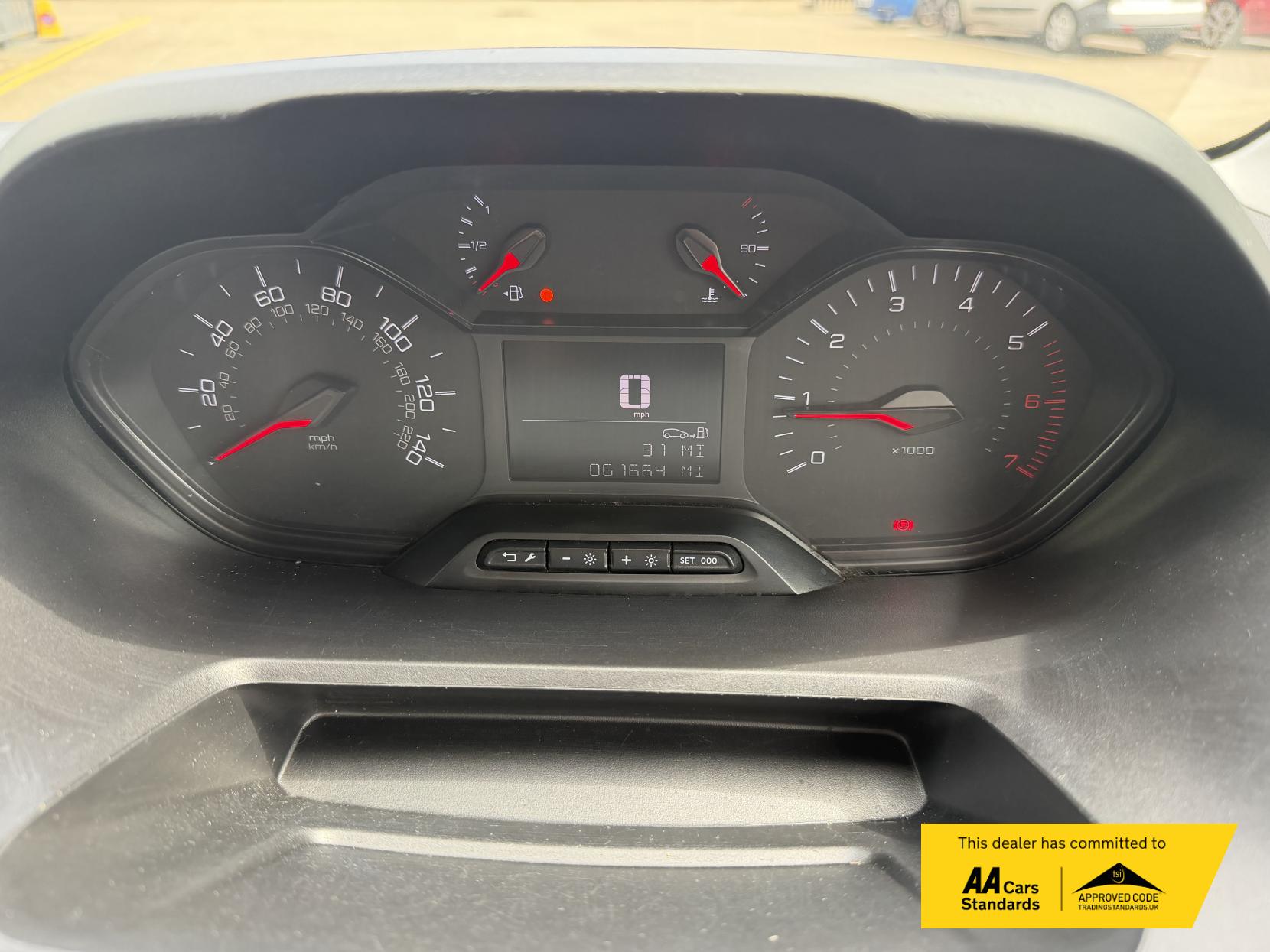2020 Peugeot Partner 1.5 BlueHDi 1000 Professional Standard Panel Van 5dr Diesel Manual SWB Euro 6 (s/s) (100 bhp) - Thumbnail 38