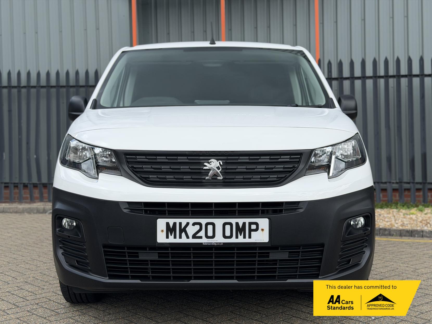 2020 Peugeot Partner 1.5 BlueHDi 1000 Professional Standard Panel Van 5dr Diesel Manual SWB Euro 6 (s/s) (100 bhp) - Thumbnail 19