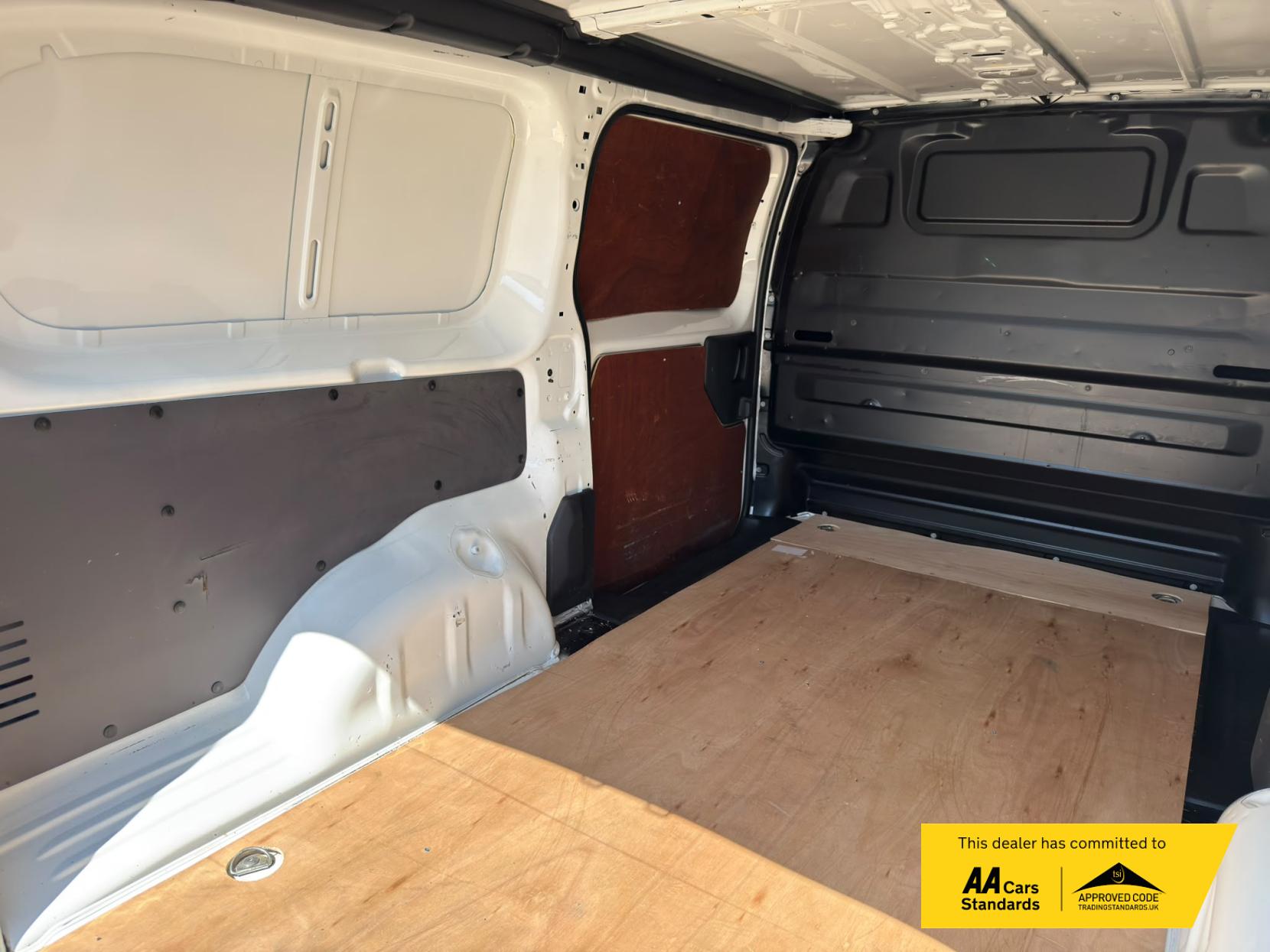 2021 Vauxhall Vivaro 2.0 Turbo D 3100 Dynamic Panel Van 6dr Diesel Manual L2 H1 Euro 6 (s/s) (145 ps) - Thumbnail 36