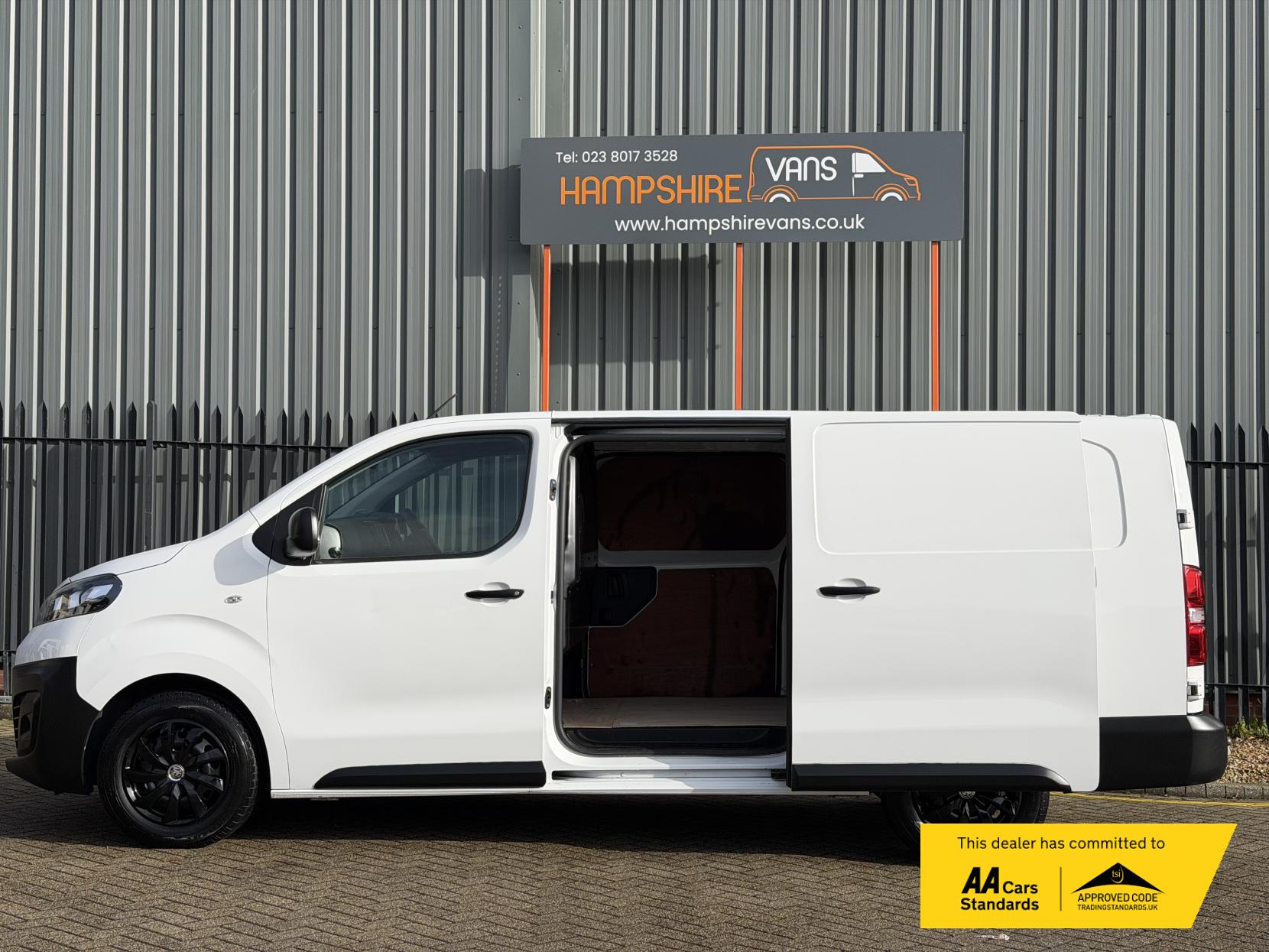 Vauxhall Vivaro 2.0 Turbo D 3100 Dynamic Panel Van 6dr Diesel Manual L2 H1 Euro 6 (s/s) (145 ps)