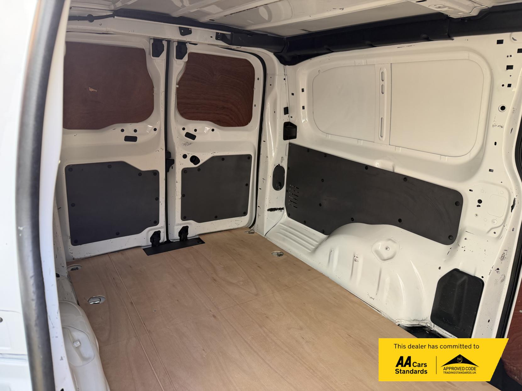 Vauxhall Vivaro 2.0 Turbo D 3100 Dynamic Panel Van 6dr Diesel Manual L2 H1 Euro 6 (s/s) (145 ps)