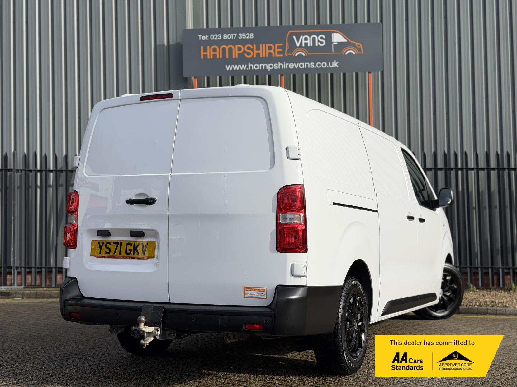 Vauxhall Vivaro 2.0 Turbo D 3100 Dynamic Panel Van 6dr Diesel Manual L2 H1 Euro 6 (s/s) (145 ps)
