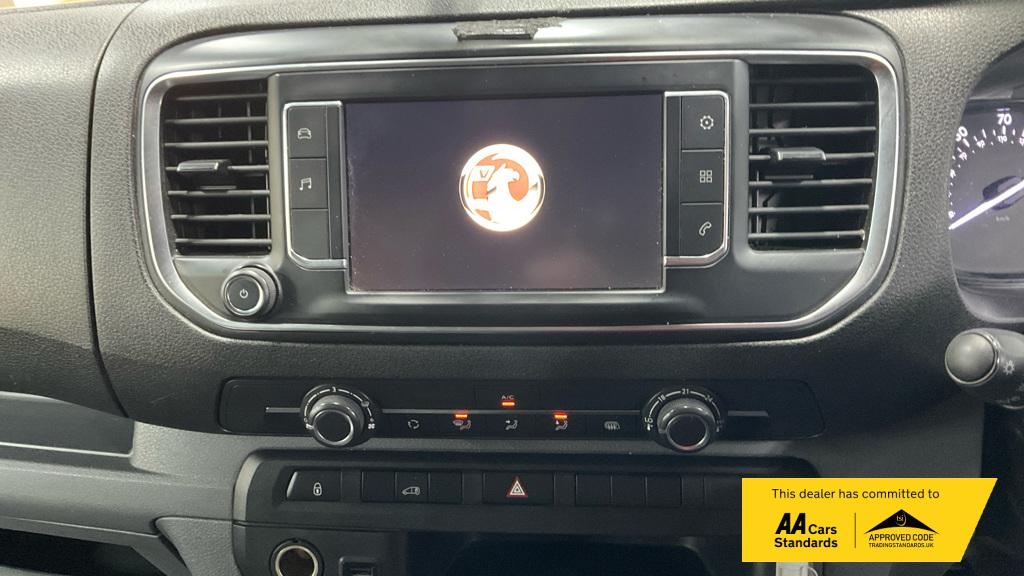 Vauxhall Vivaro 2.0 Turbo D 3100 Dynamic Panel Van 6dr Diesel Manual L2 H1 Euro 6 (s/s) (145 ps)