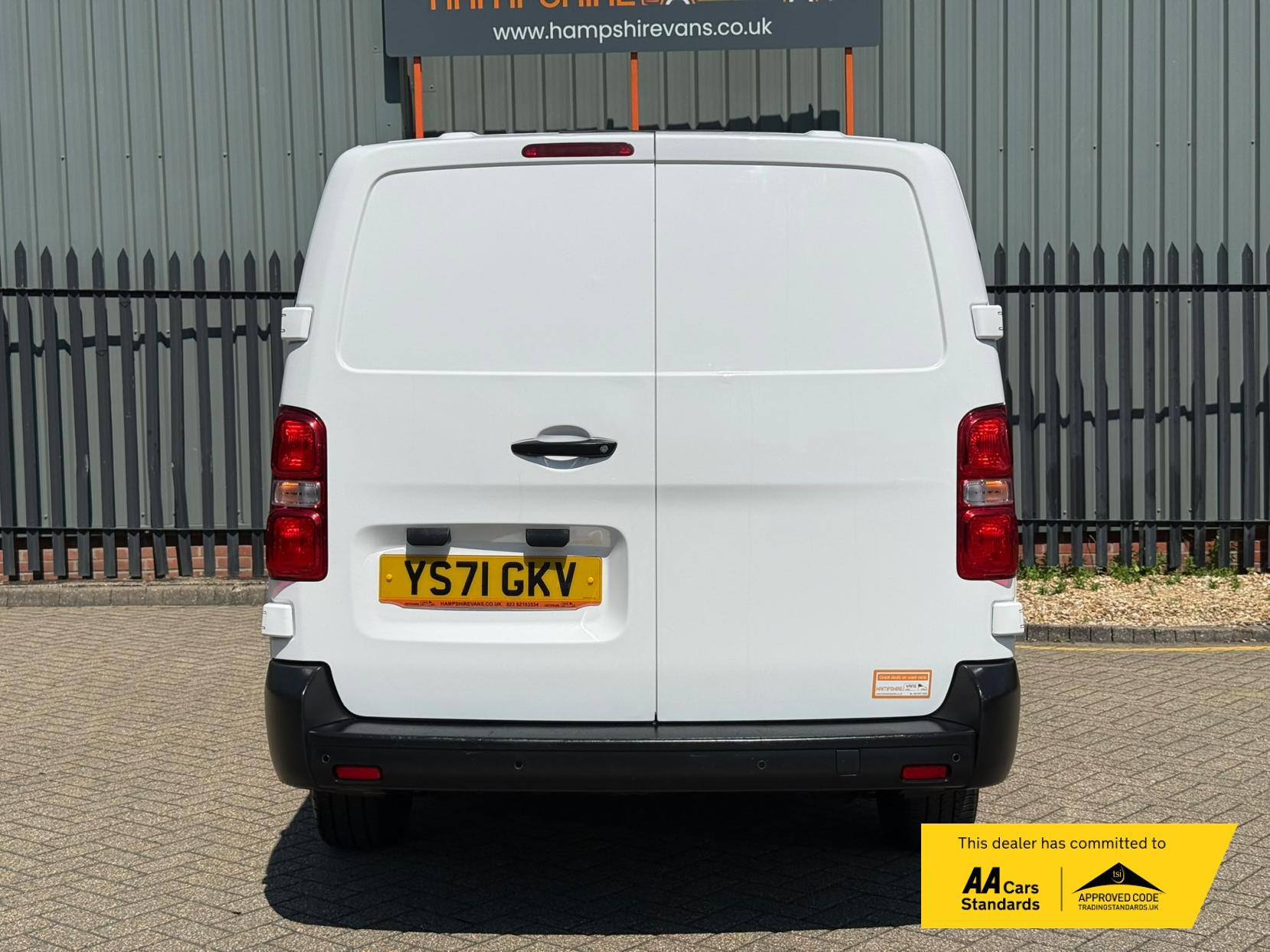 2021 Vauxhall Vivaro 2.0 Turbo D 3100 Dynamic Panel Van 6dr Diesel Manual L2 H1 Euro 6 (s/s) (145 ps) - Thumbnail 35