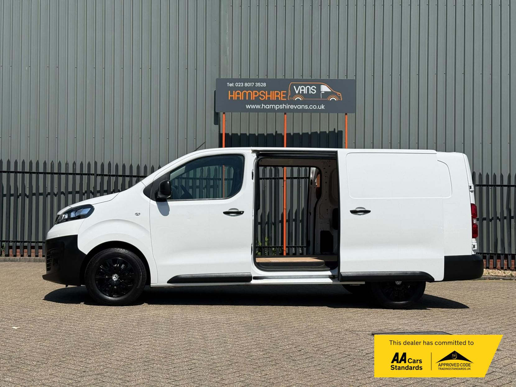 2021 Vauxhall Vivaro 2.0 Turbo D 3100 Dynamic Panel Van 6dr Diesel Manual L2 H1 Euro 6 (s/s) (145 ps) - Thumbnail 5