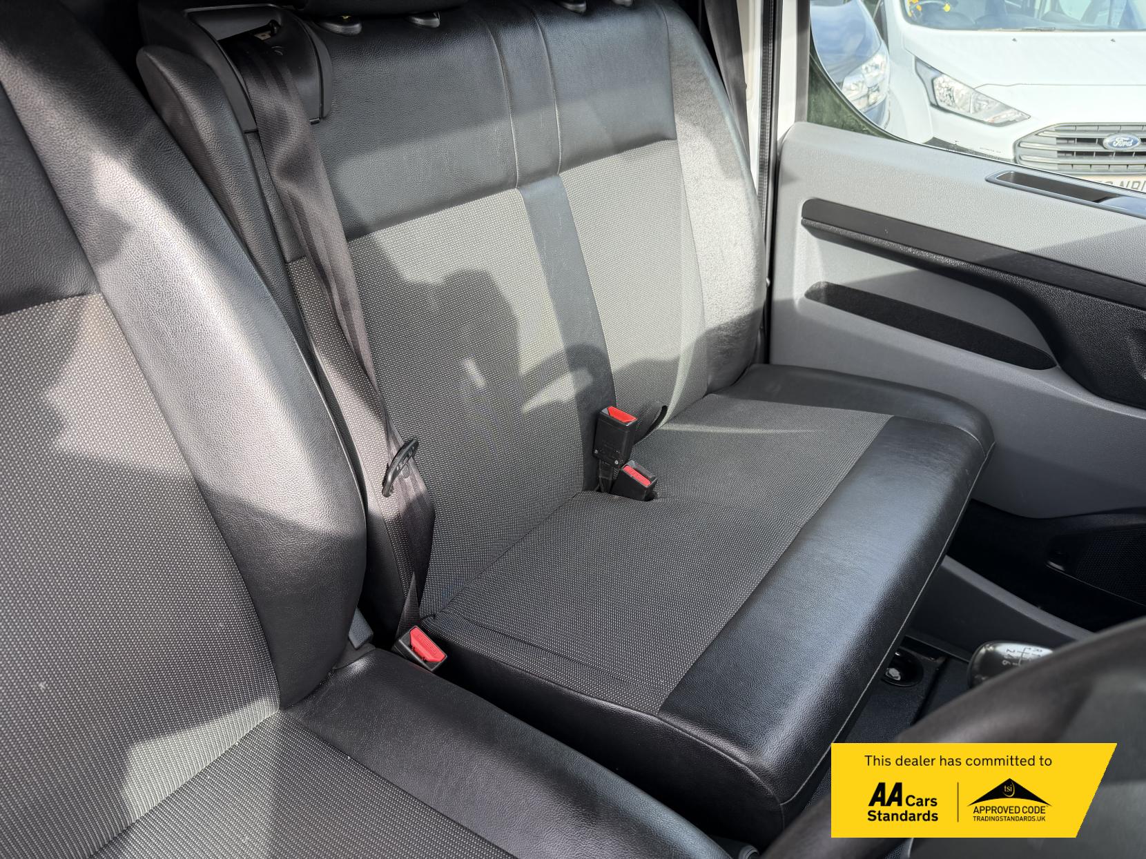 Vauxhall Vivaro 2.0 Turbo D 3100 Dynamic Panel Van 6dr Diesel Manual L2 H1 Euro 6 (s/s) (145 ps)